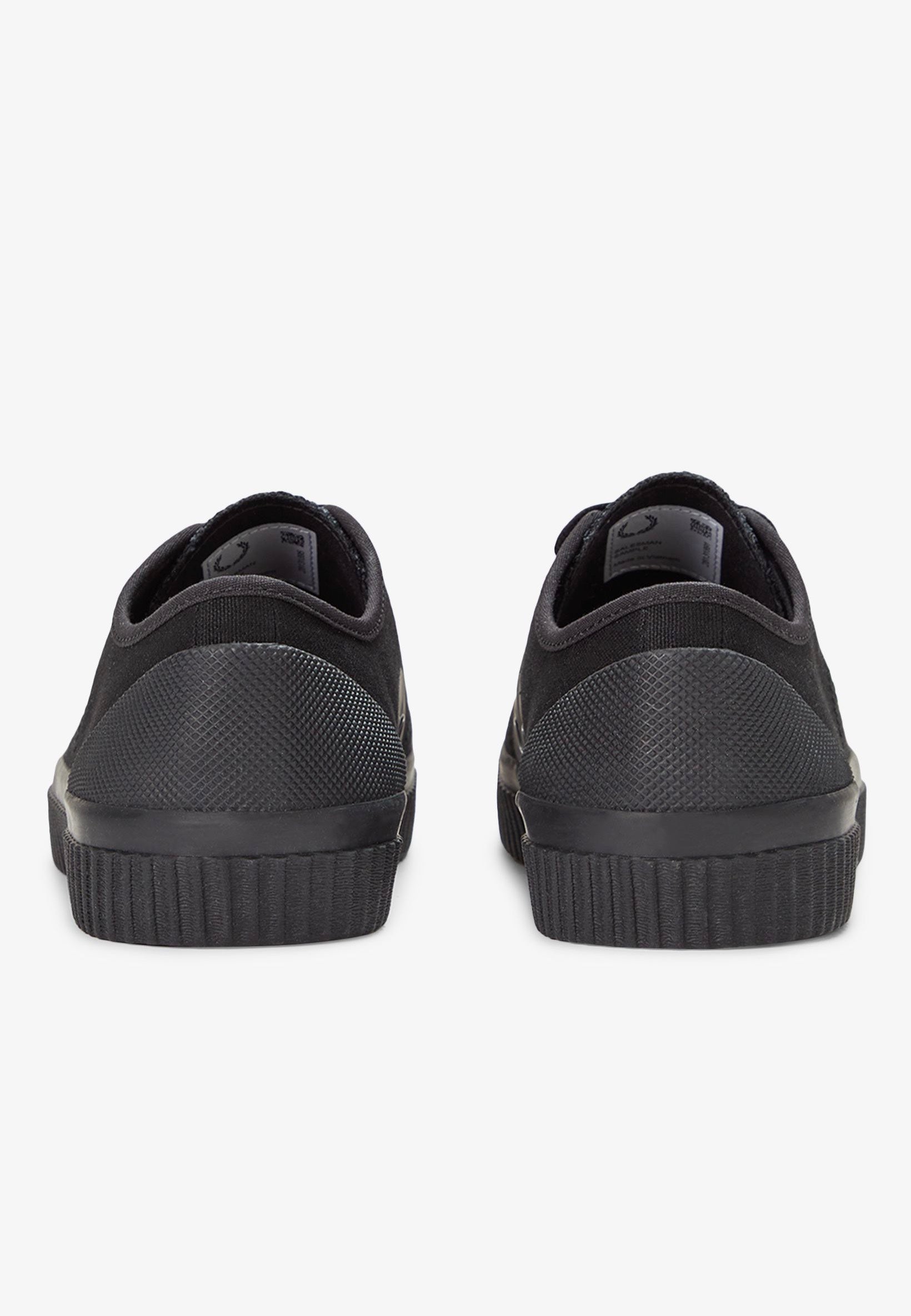 Fred Perry - Hughes Low Canvas Black - Shoes | Men-Image
