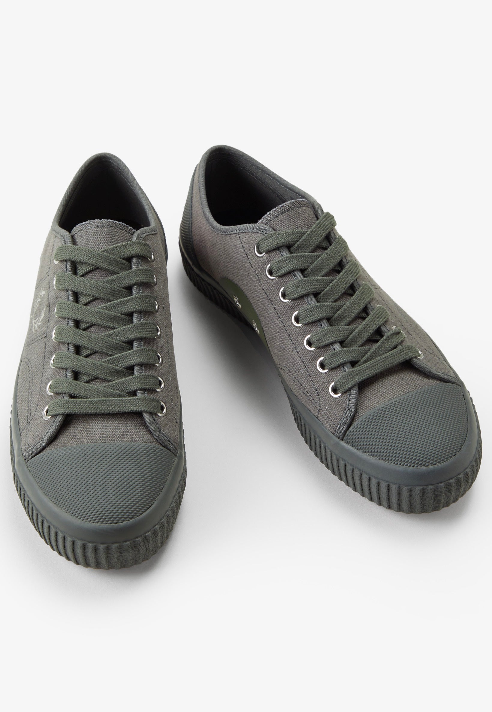 Fred Perry - Hughes Low Canvas Field Green/Warm Grey - Shoes | Men-Image