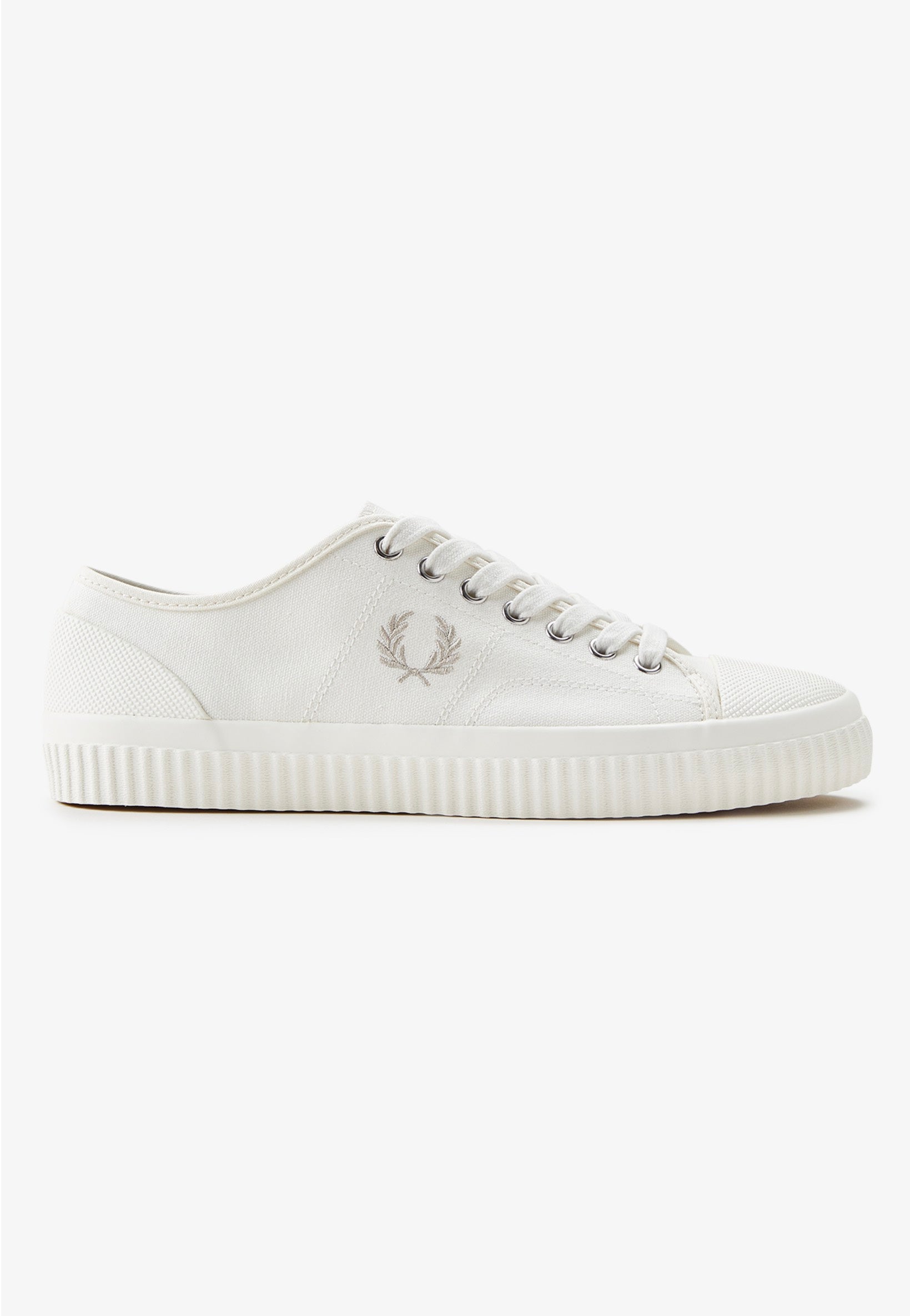 Fred Perry - Hughes Low Canvas Light Ecru/Oatmeal - Shoes | Neutral-Image