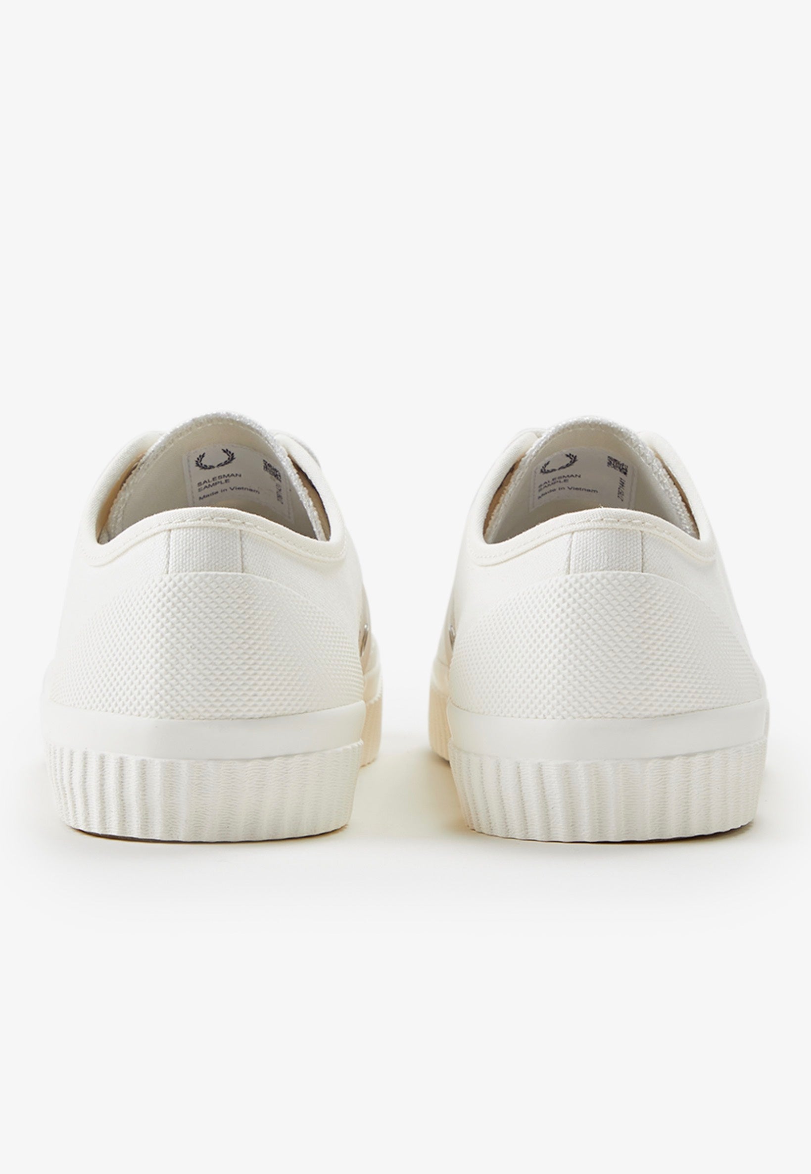 Fred Perry - Hughes Low Canvas Light Ecru/Oatmeal - Shoes | Neutral-Image