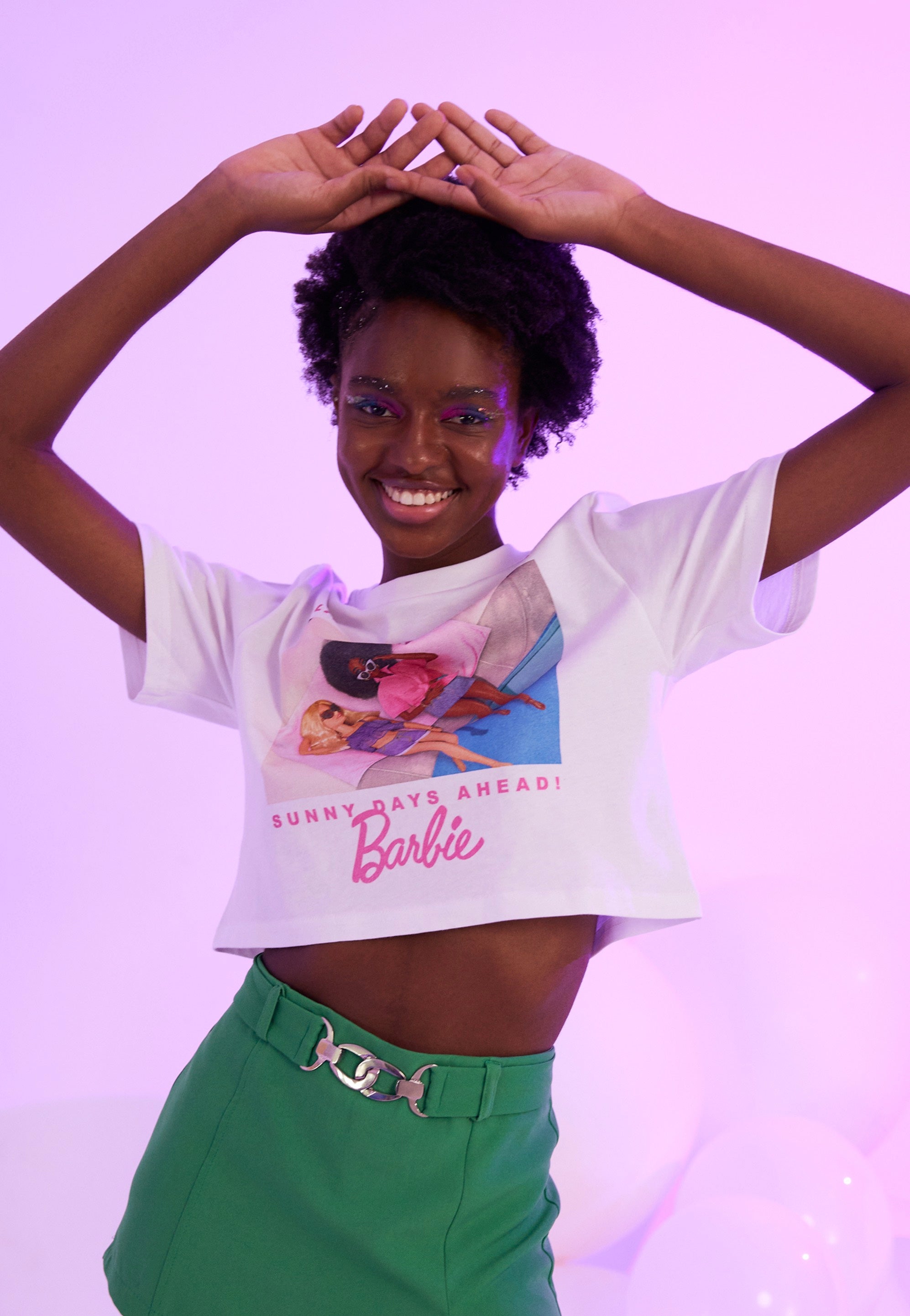 Barbie Sunny Days Ahead Oversized Crop White - T-Shirt | Impericon