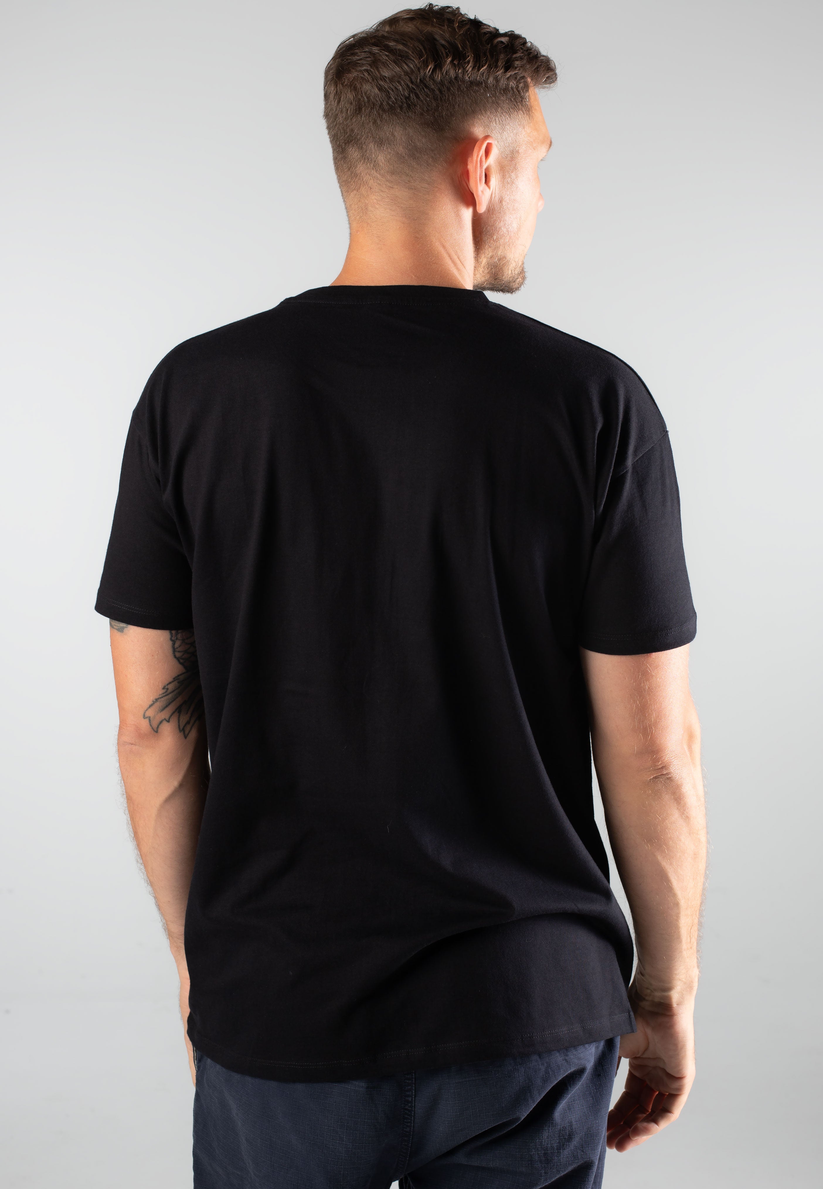 Beyond The Black - Raven Ornament - T-Shirt | Men-Image