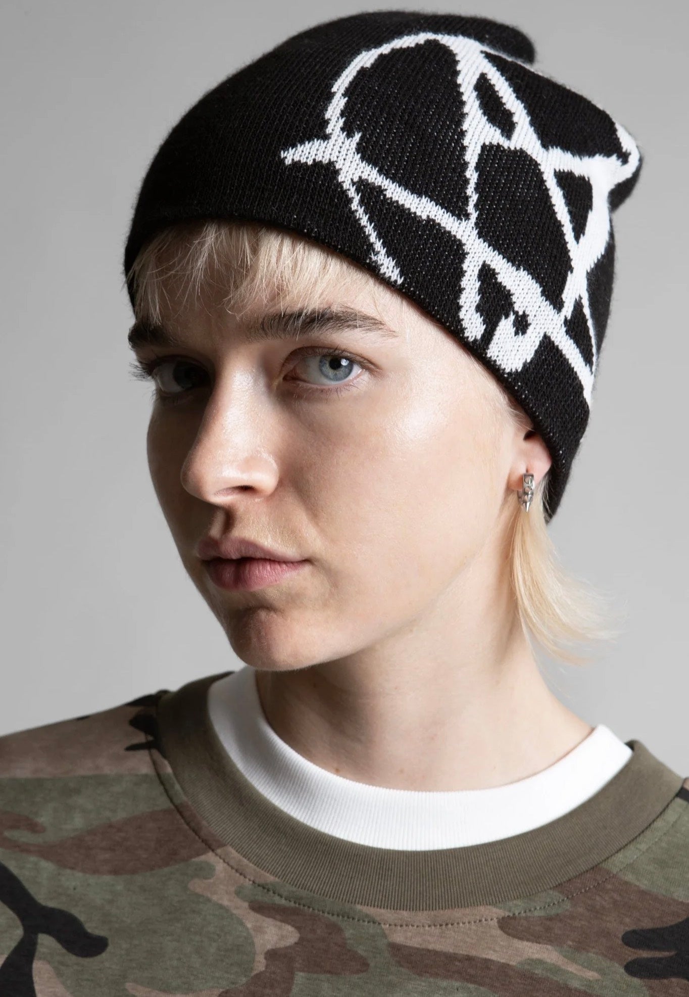 Wasted Paris - Curse Reversible Brow Black - Beanie | Neutral-Image