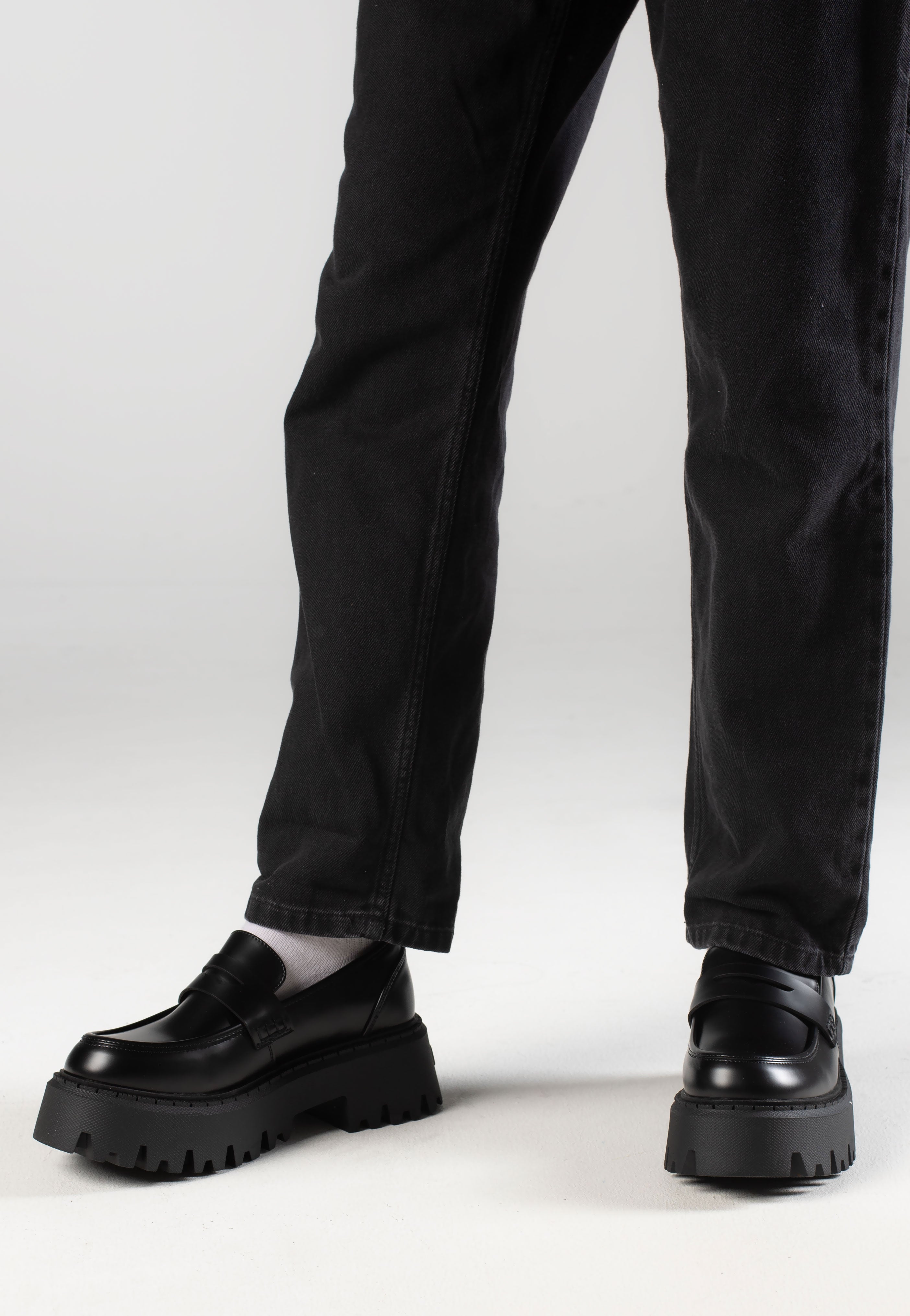 Buffalo - Aspen Loafer Black - Girl Shoes | Women-Image