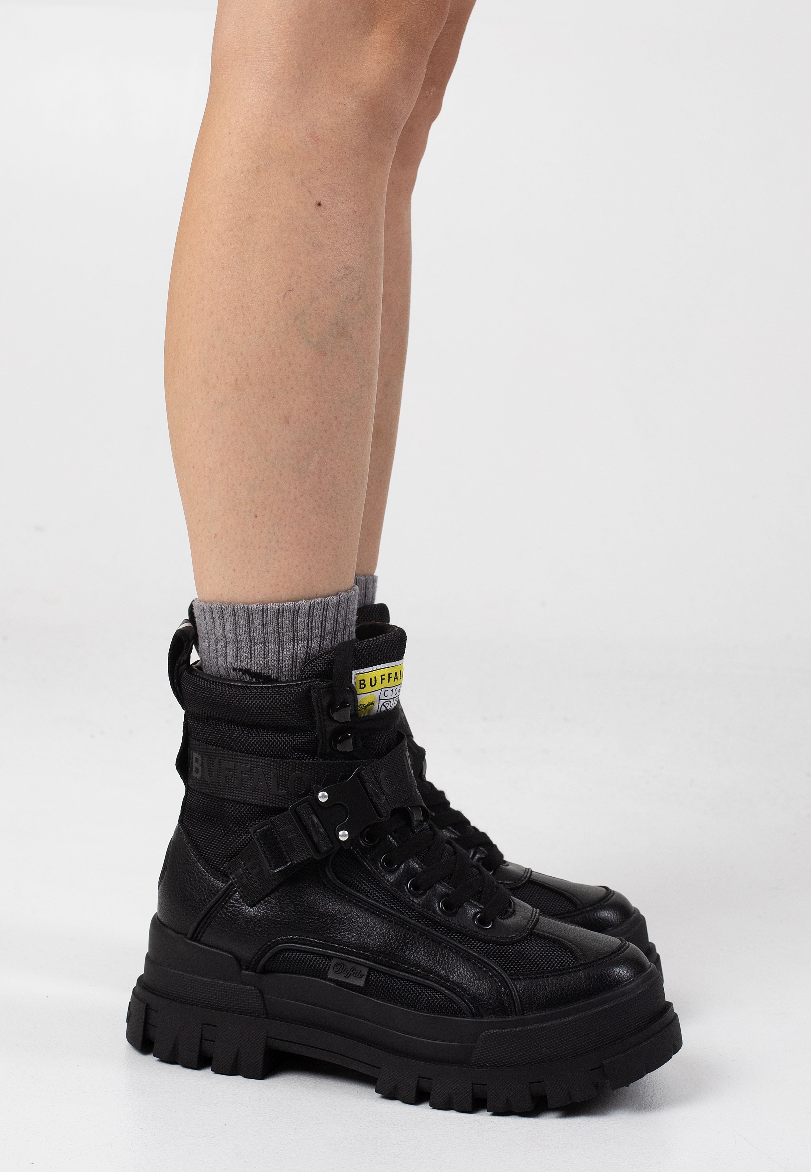 Buffalo Aspha Com1 Vegan Nappa/Nylon Black - Girl Shoes | Impericon