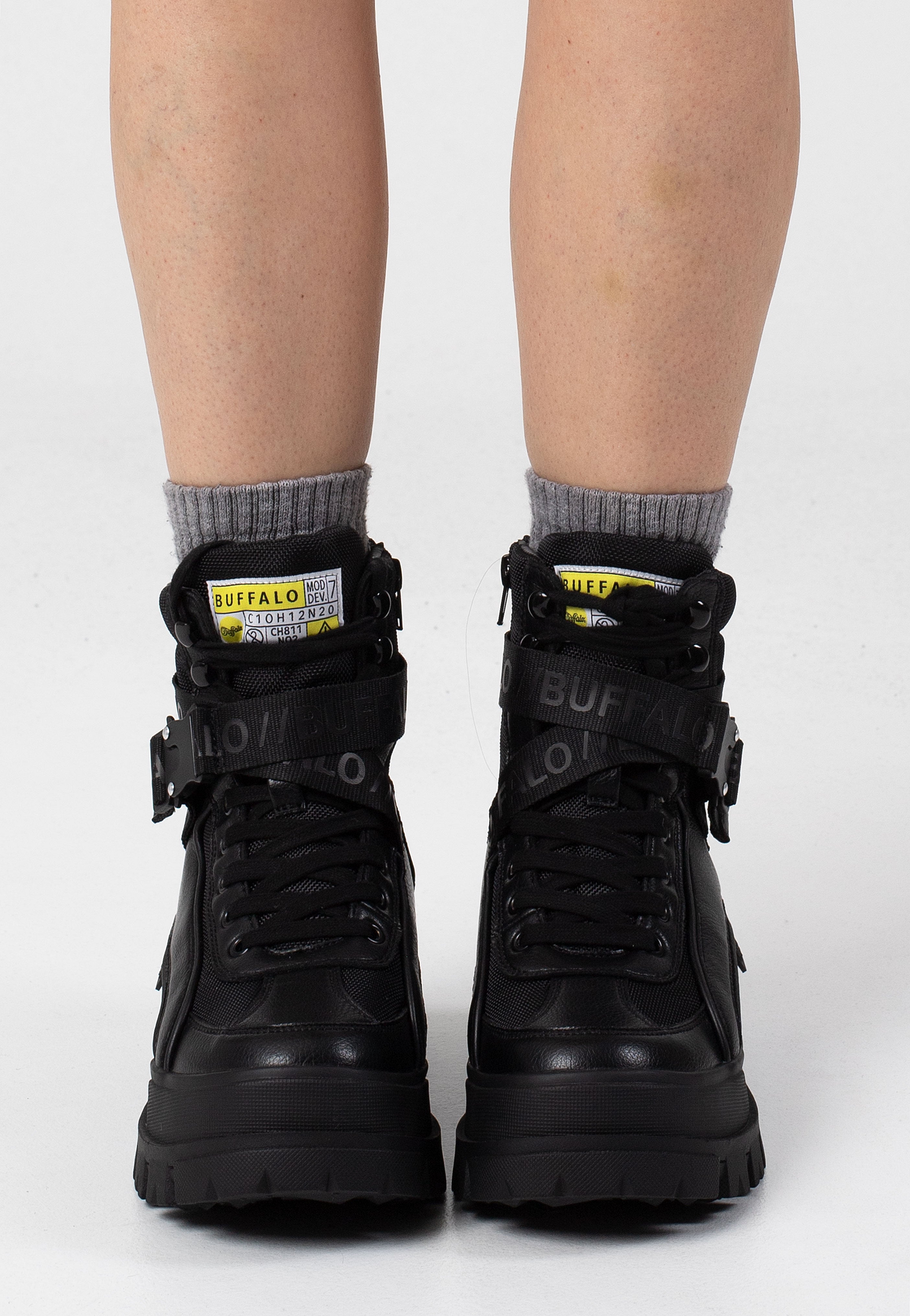 Buffalo Aspha Com1 Vegan Nappa/Nylon Black - Girl Shoes | Impericon