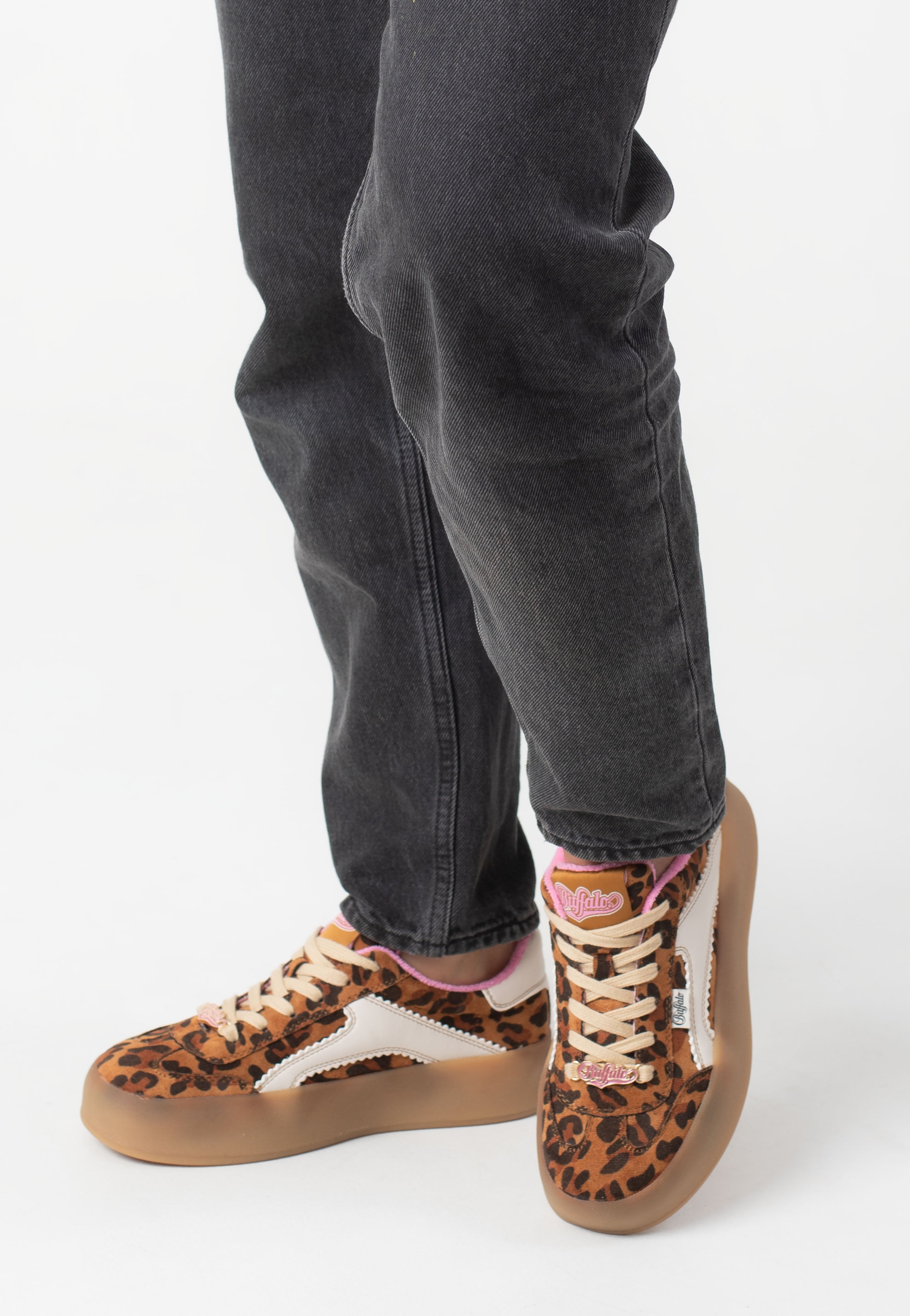 Buffalo - Cajo Leo/Pink/White - Girl Shoes | Women-Image