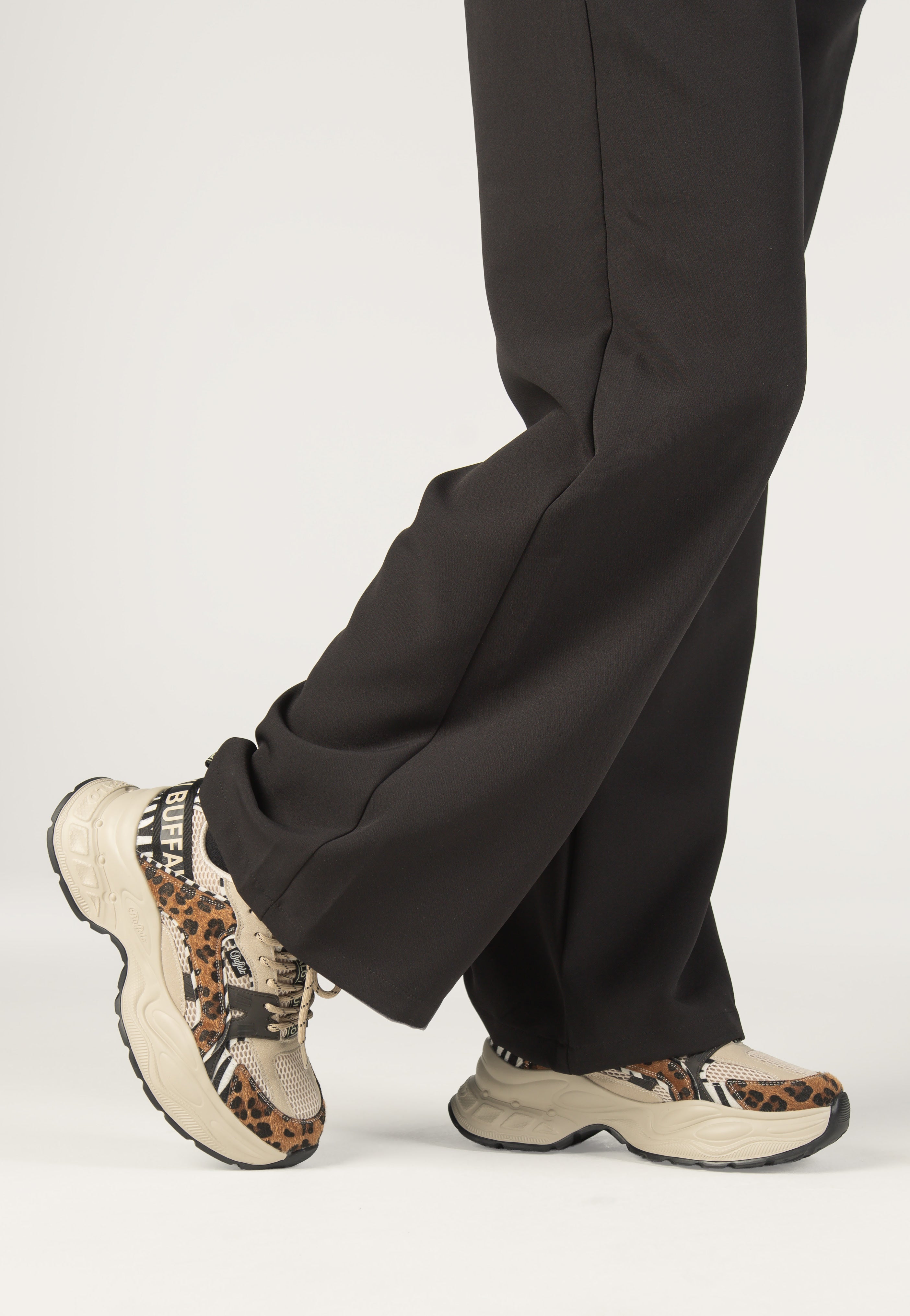 Buffalo - Yuno One Vegan Beige Animal Mix - Girl Shoes | Women-Image