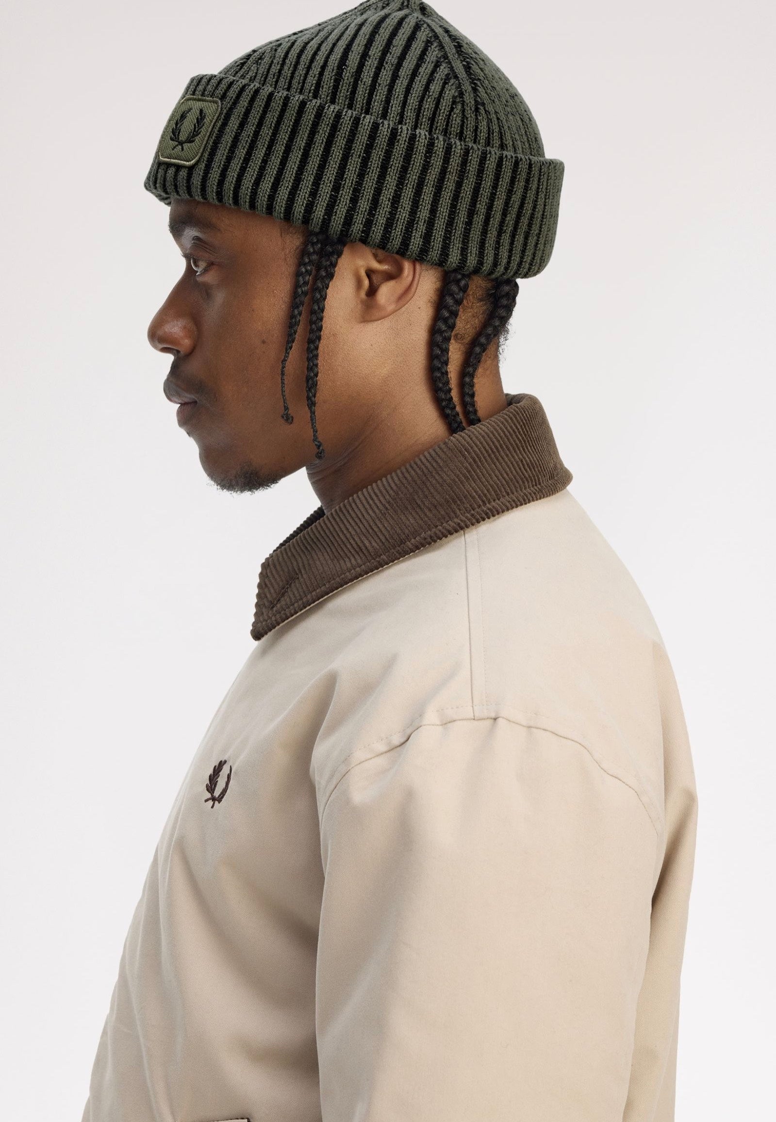 Fred Perry - Cotton Ribbed Laurel Wreath Green/Black - Beanie | Neutral-Image