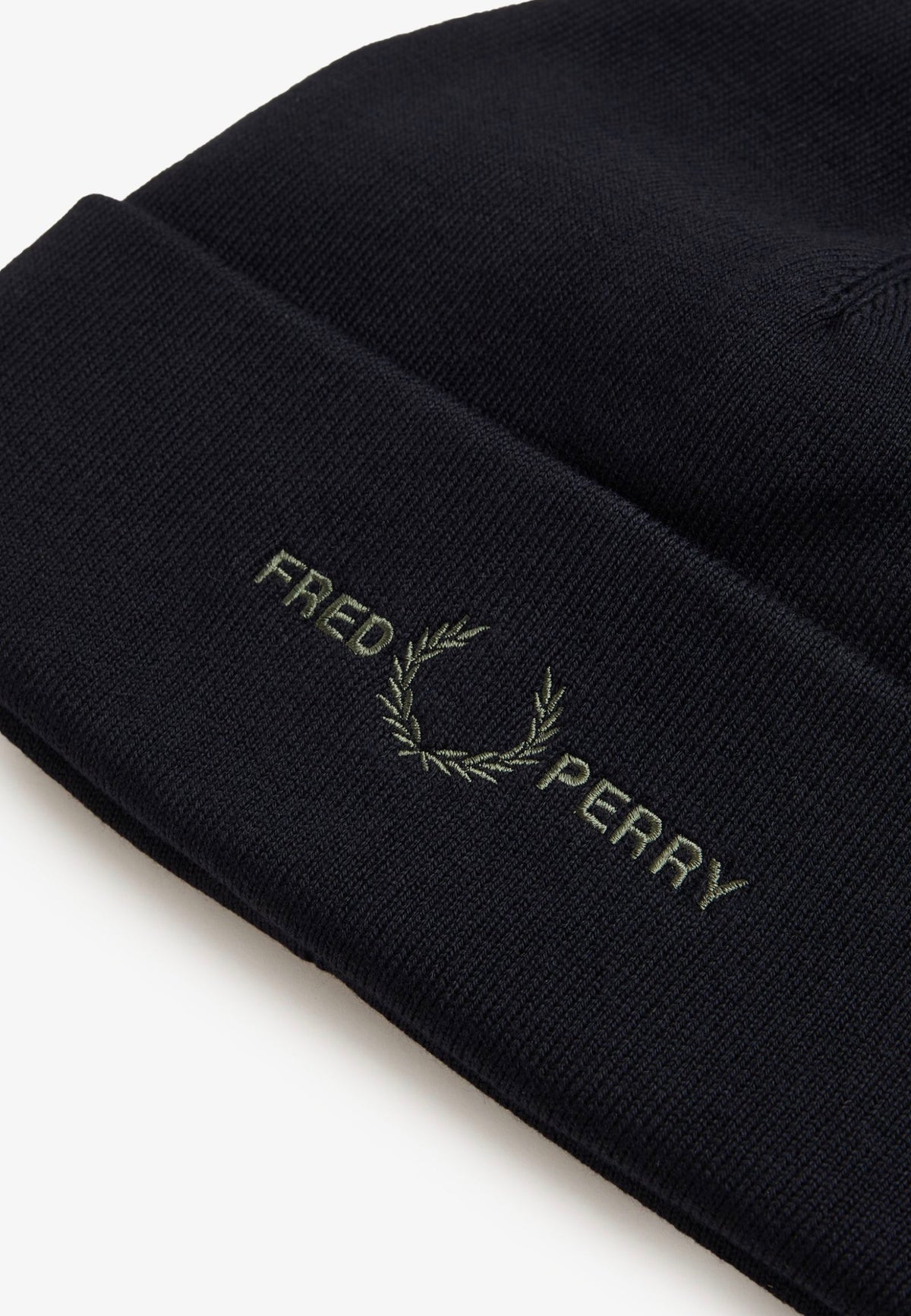 Fred Perry Graphic FLP Navy/Silver Blue Kulich | Neutral-Image
