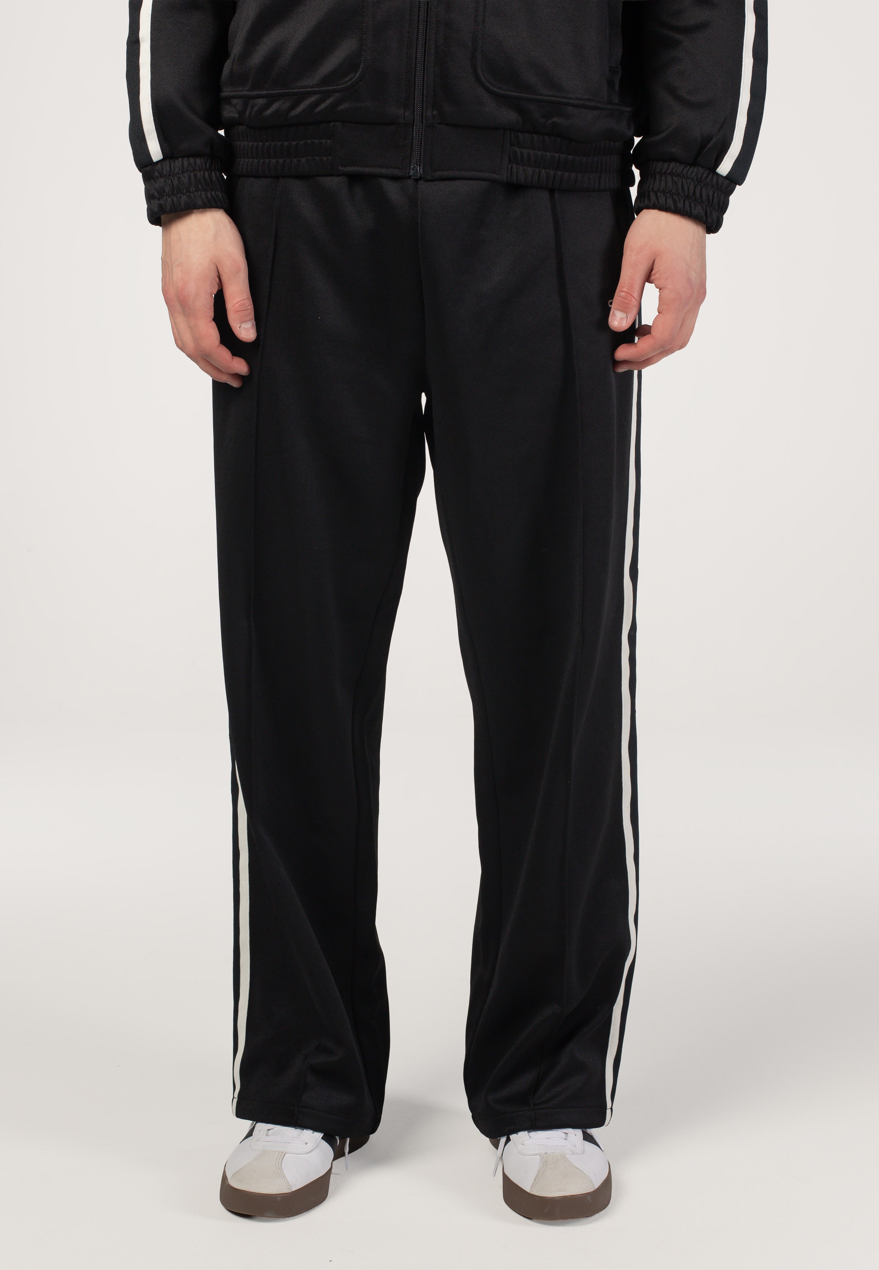 Carhartt WIP - Bolar Black/Wax - Sweat Pants | Men-Image
