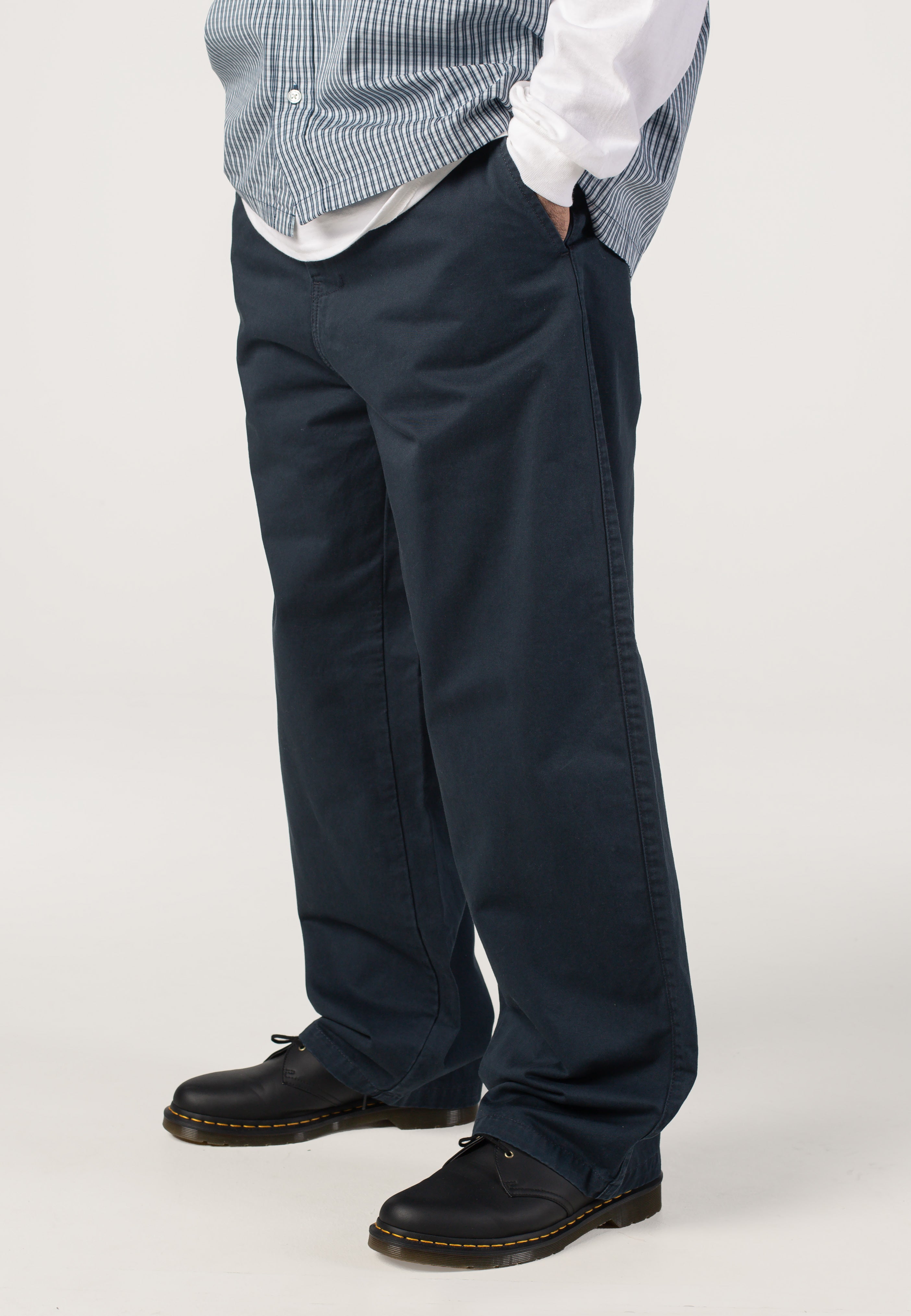 Carhartt WIP - Brady Stone Washed Carbon - Pants | Men-Image
