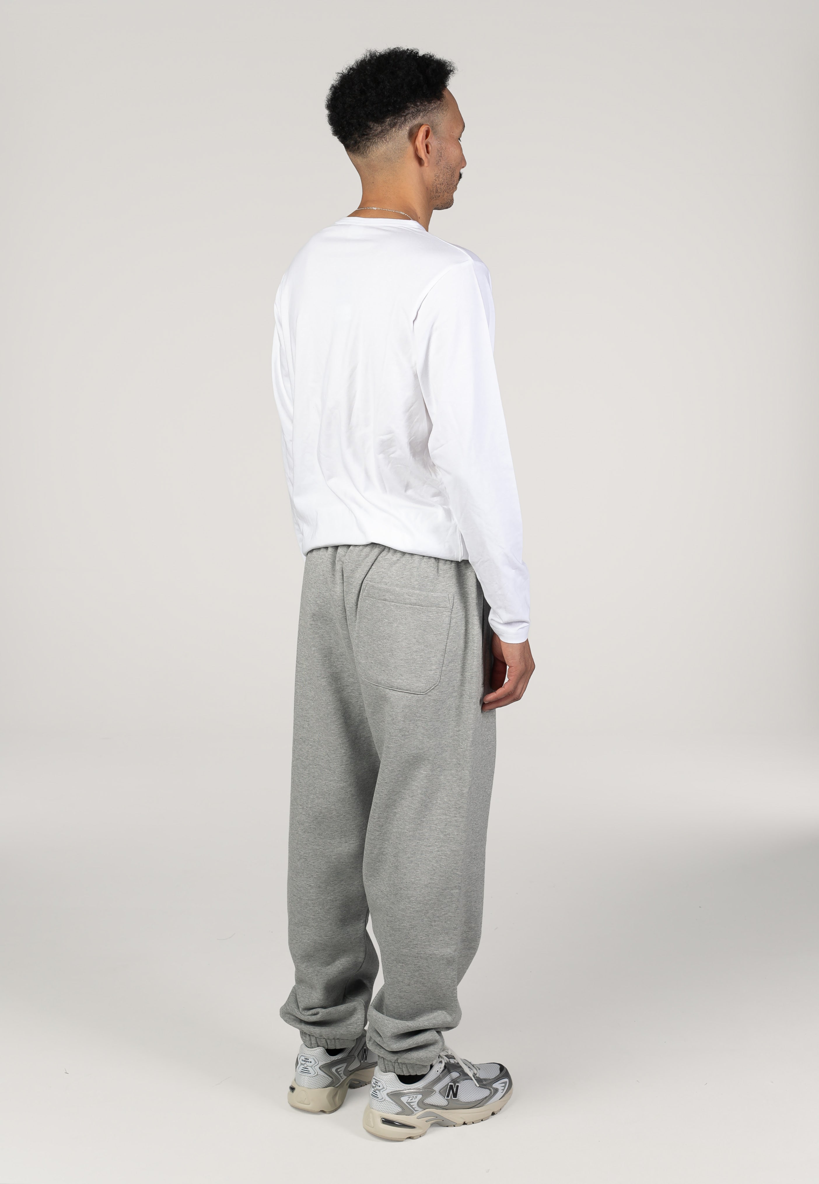 Carhartt WIP - Chase Loose Grey Heather - Sweat Pants | Men-Image