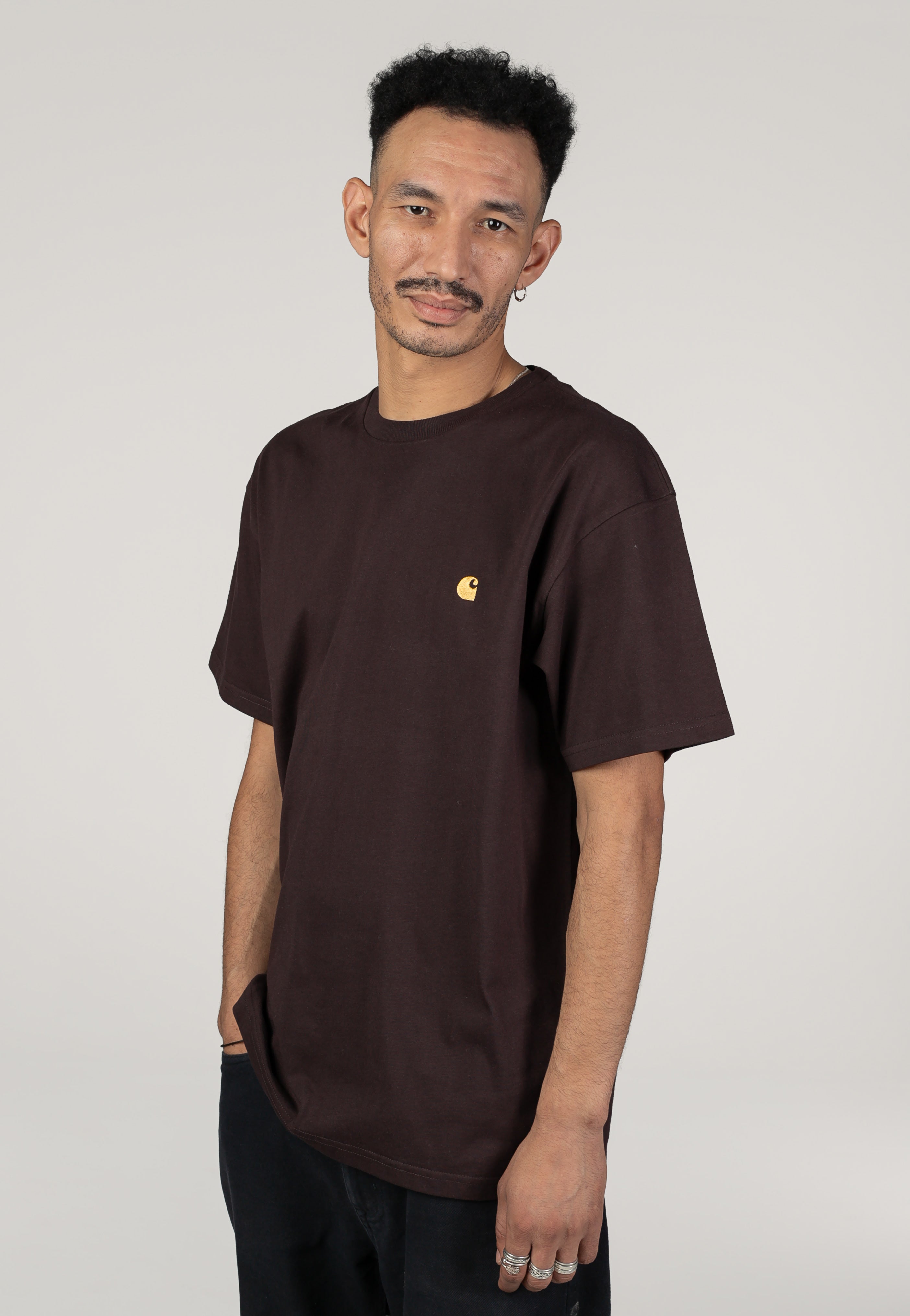 Carhartt WIP - Chase Palisander/Gold - T-Shirt | Men-Image