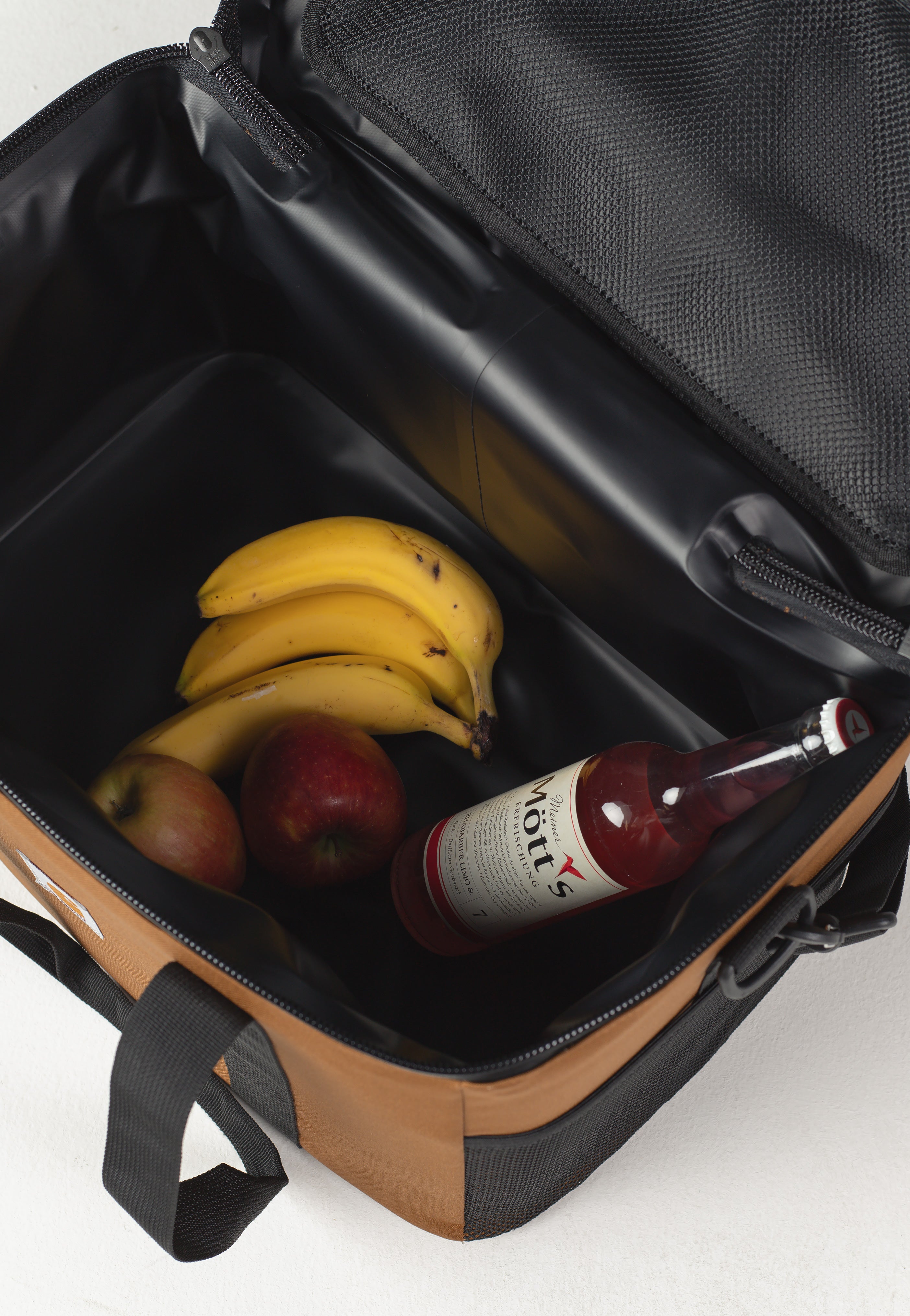 Carhartt WIP - Cooler Hamilton Brown - Cooler Bag | Neutral-Image