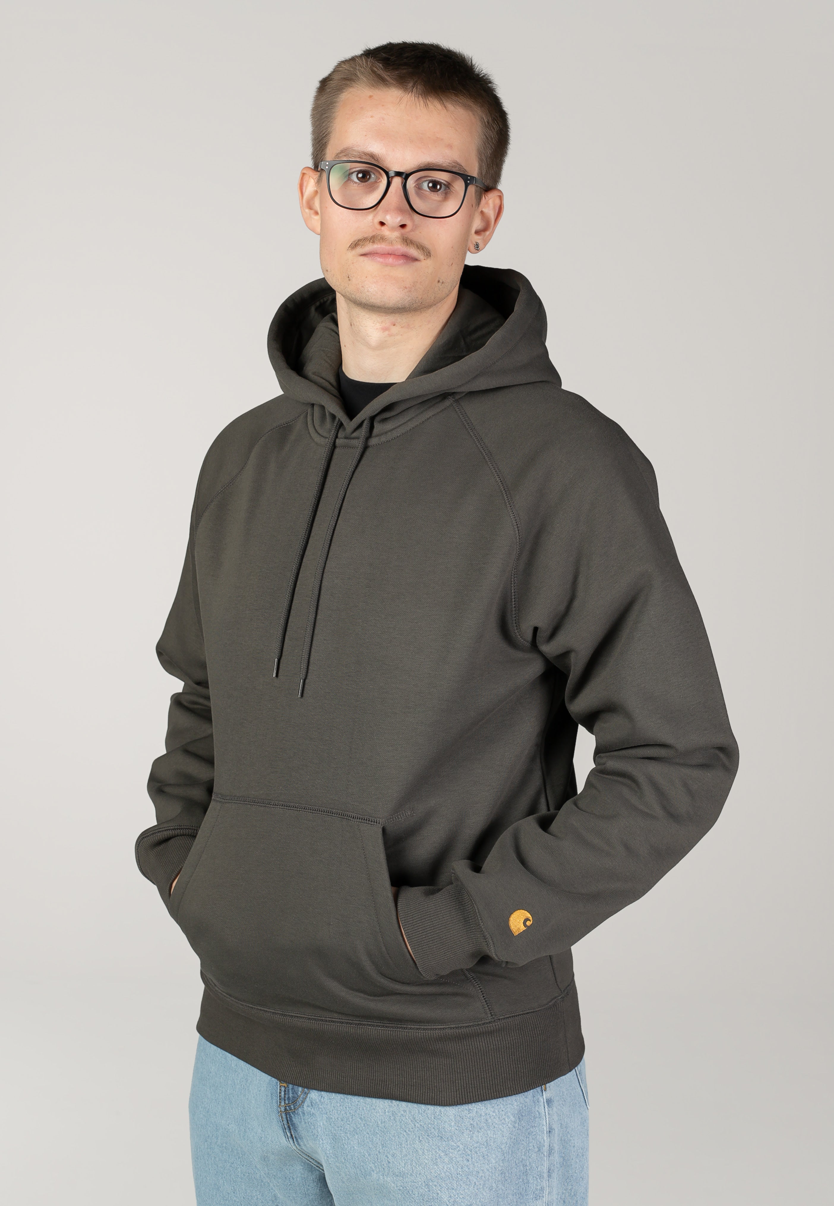 Carhartt WIP - Hooded Chase Shungite/Gold - Hoodie | Men-Image