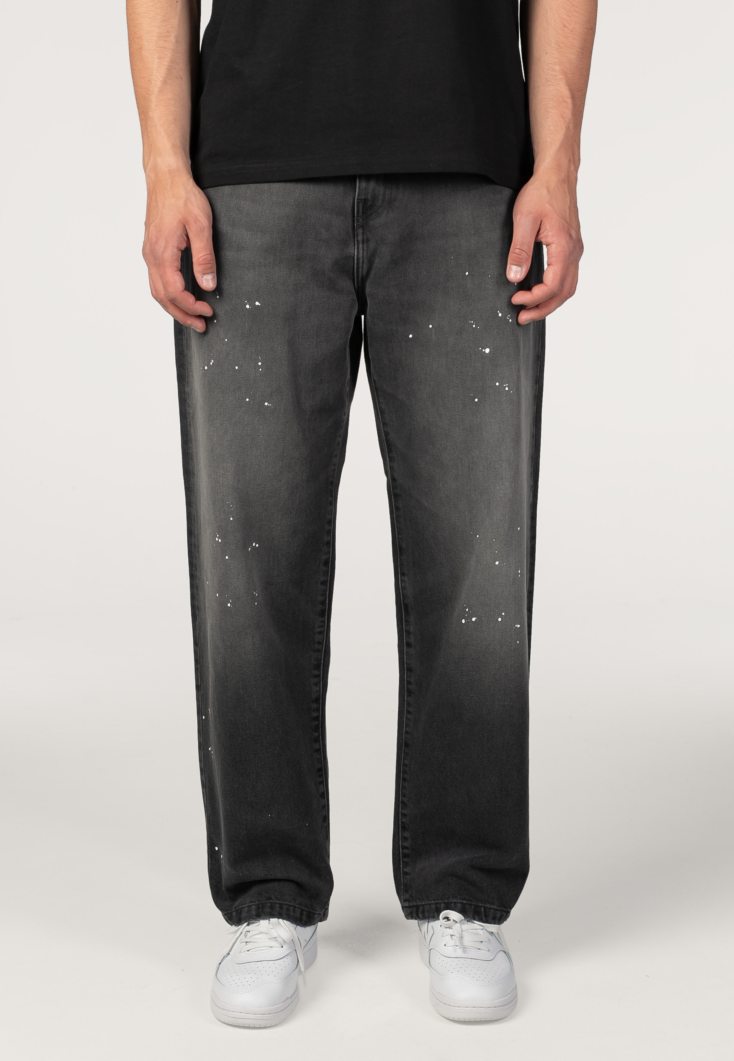 Carhartt WIP - Landon Destroy Wash Black - Pants | Men-Image