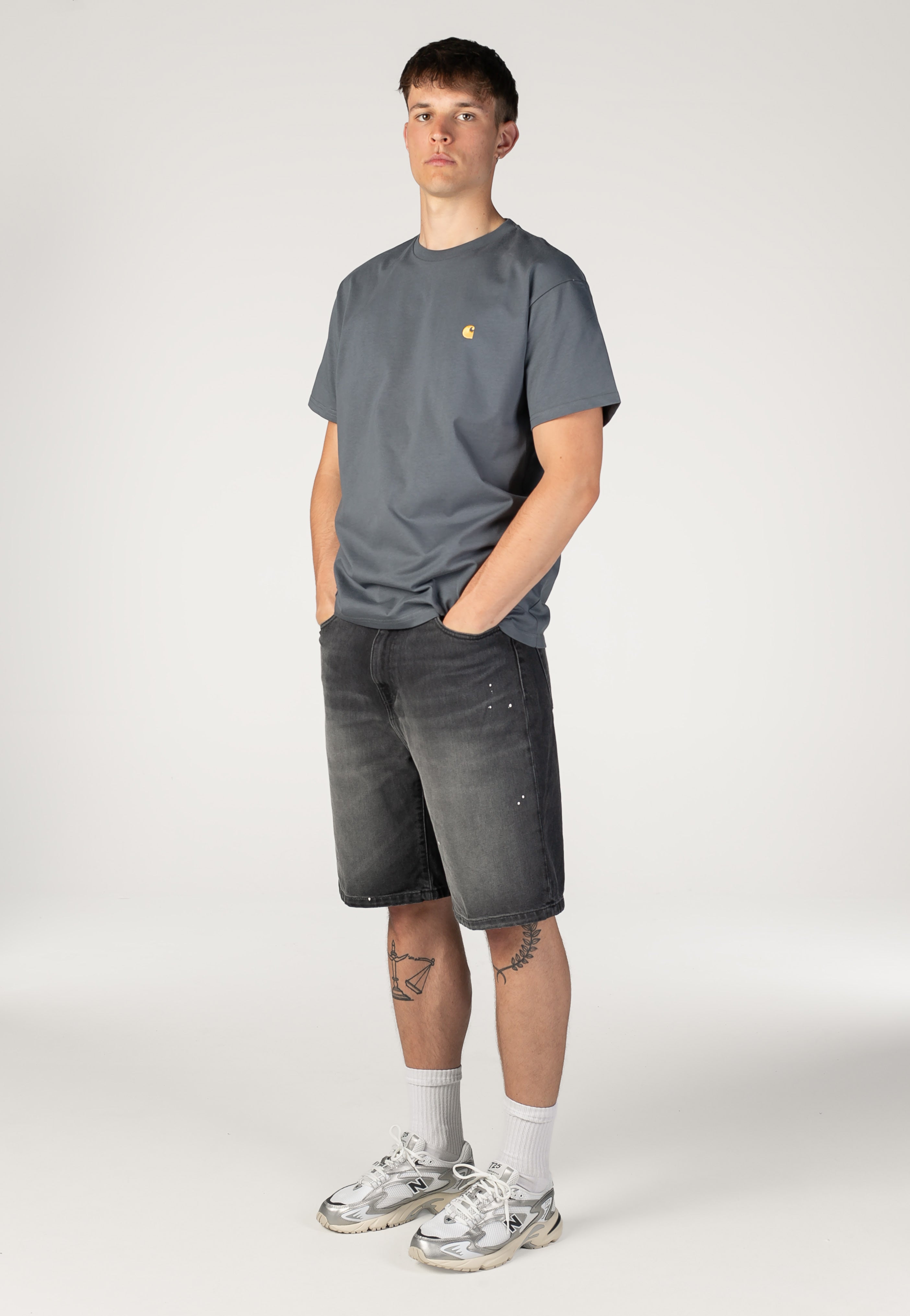 Carhartt WIP - Landon Destroy Wash Black - Shorts | Men-Image
