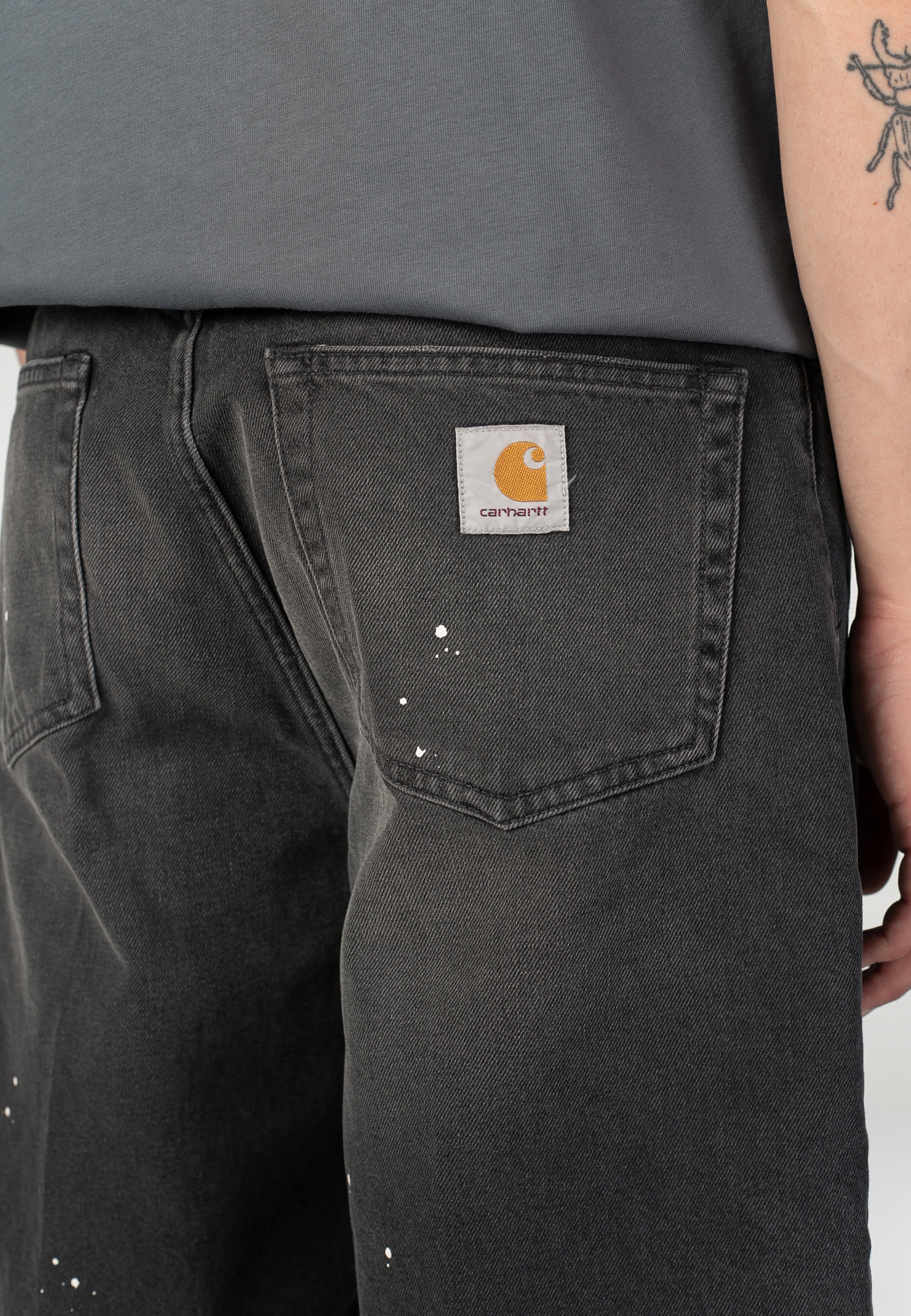 Carhartt WIP - Landon Destroy Wash Black - Shorts | Men-Image
