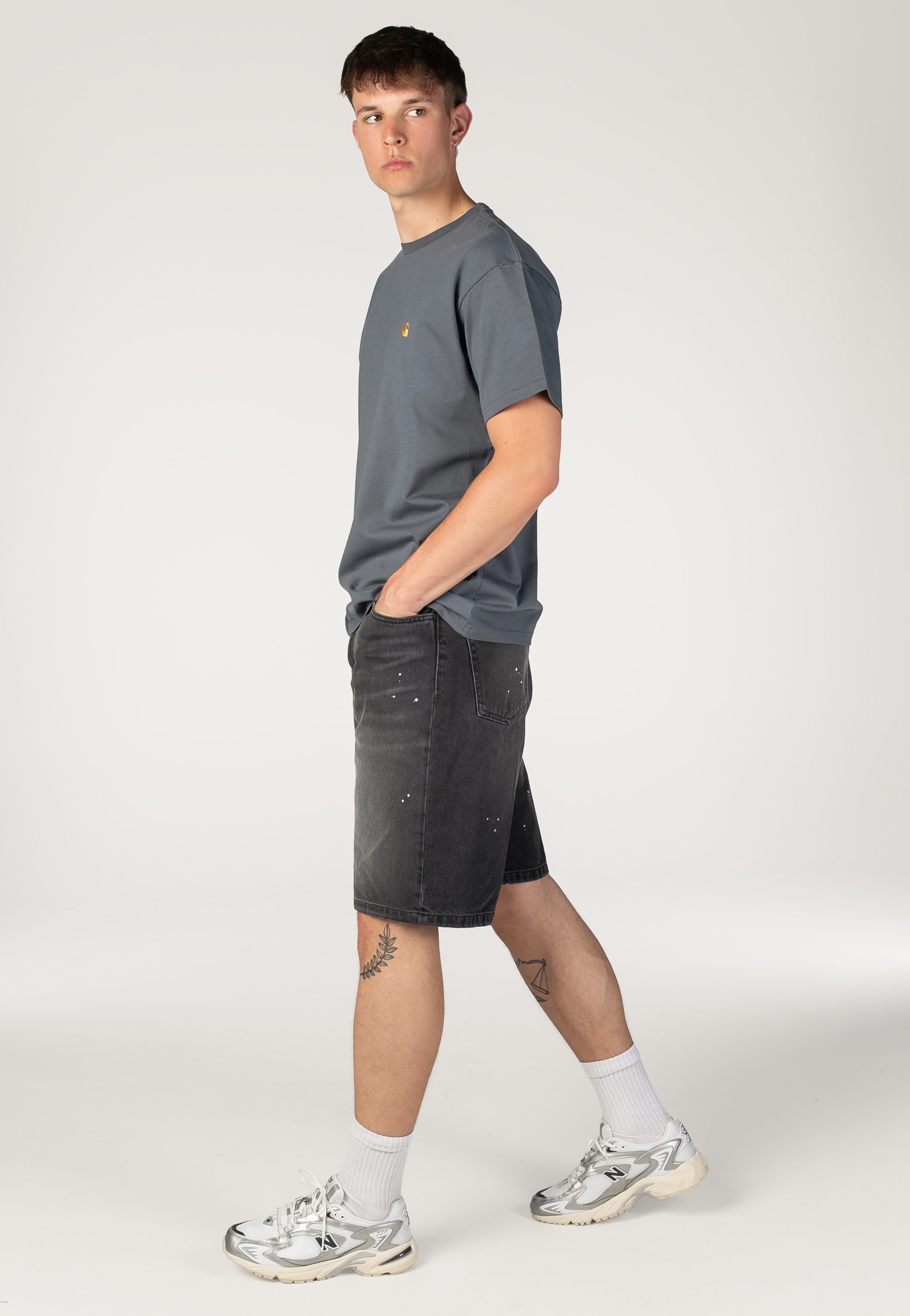 Carhartt WIP - Landon Destroy Wash Black - Shorts | Men-Image