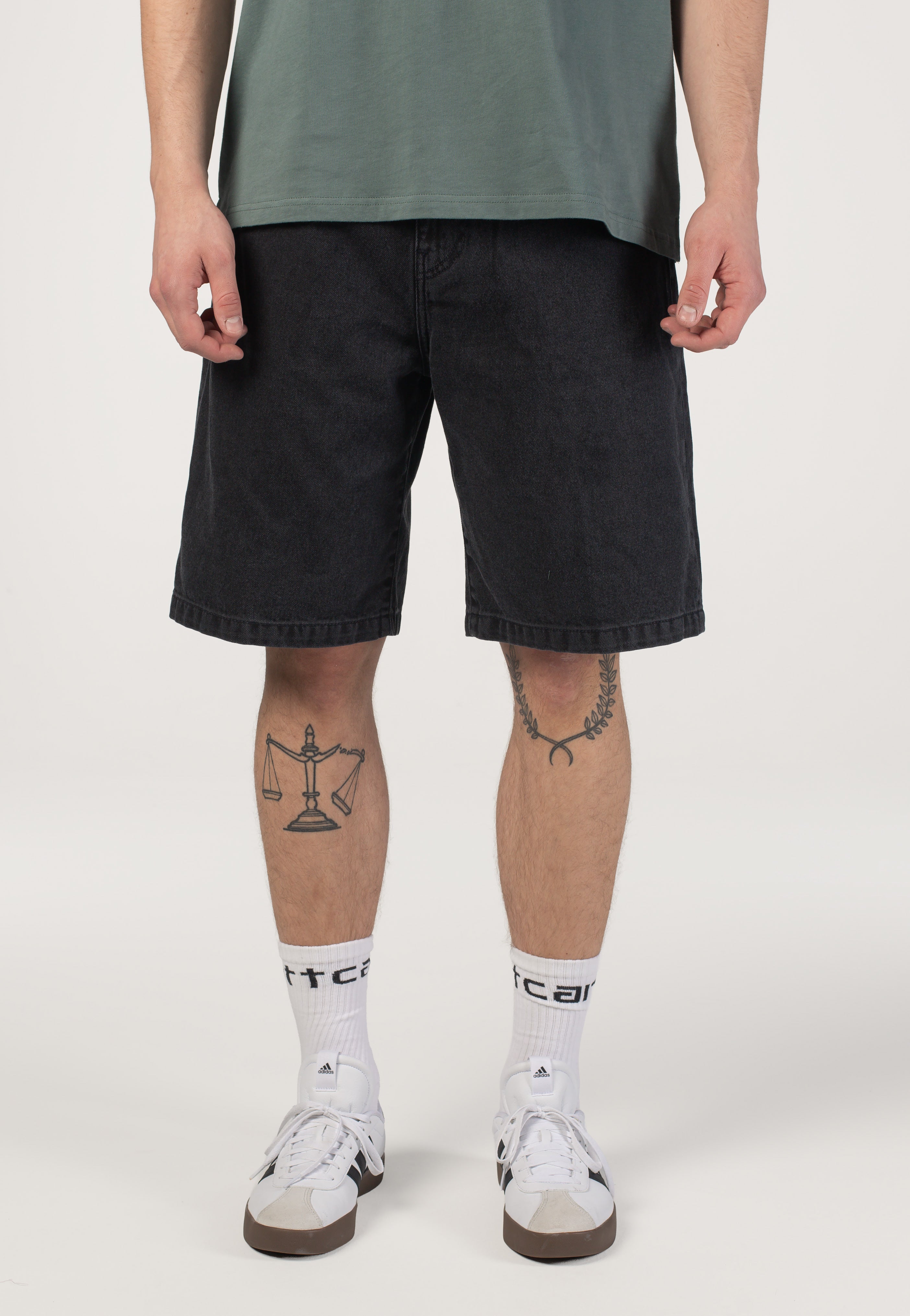 Carhartt WIP - Landon Stone Washed Black - Shorts | Men-Image