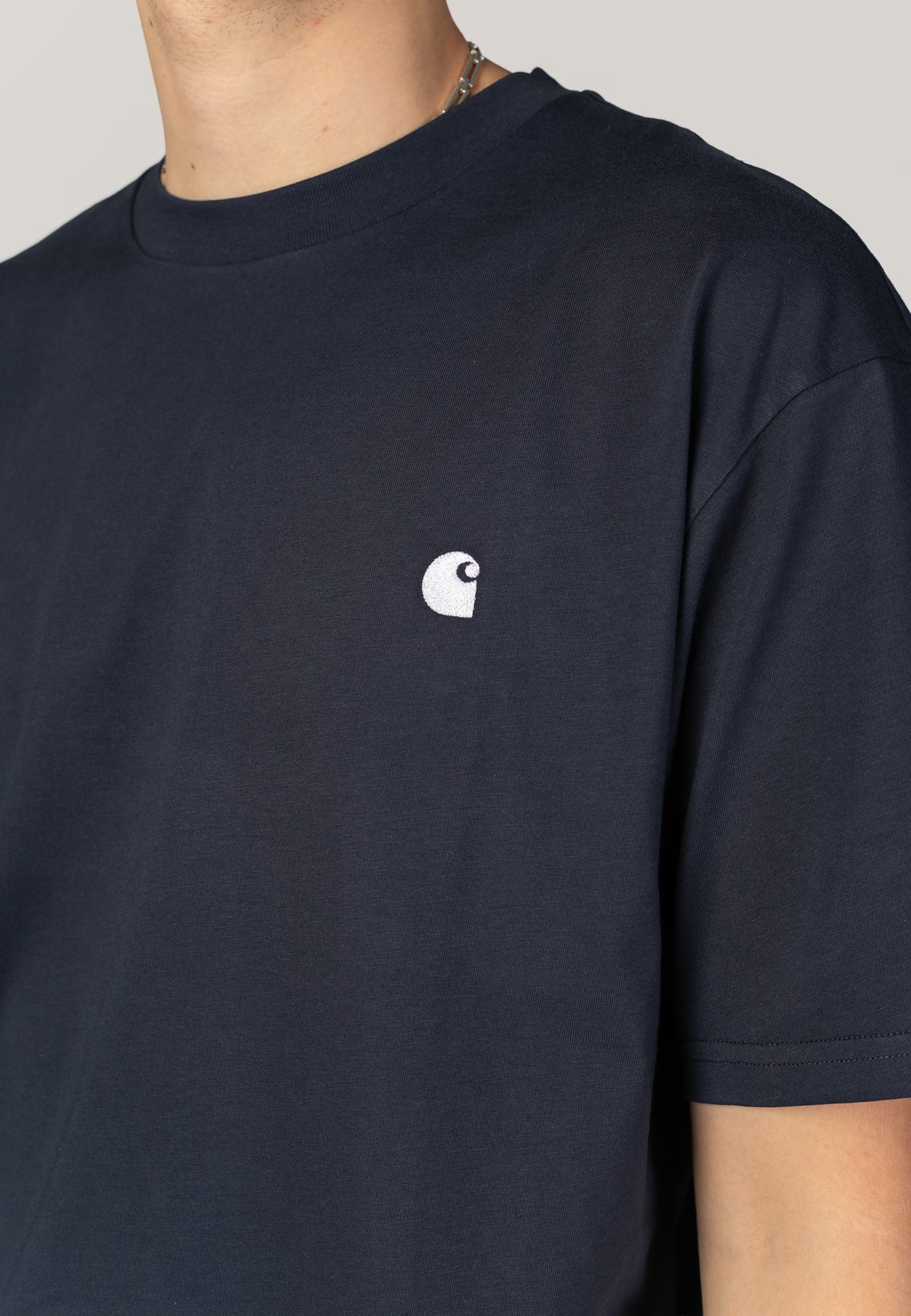 Carhartt WIP Madison Dark Navy / White T-Shirt | Men-Image