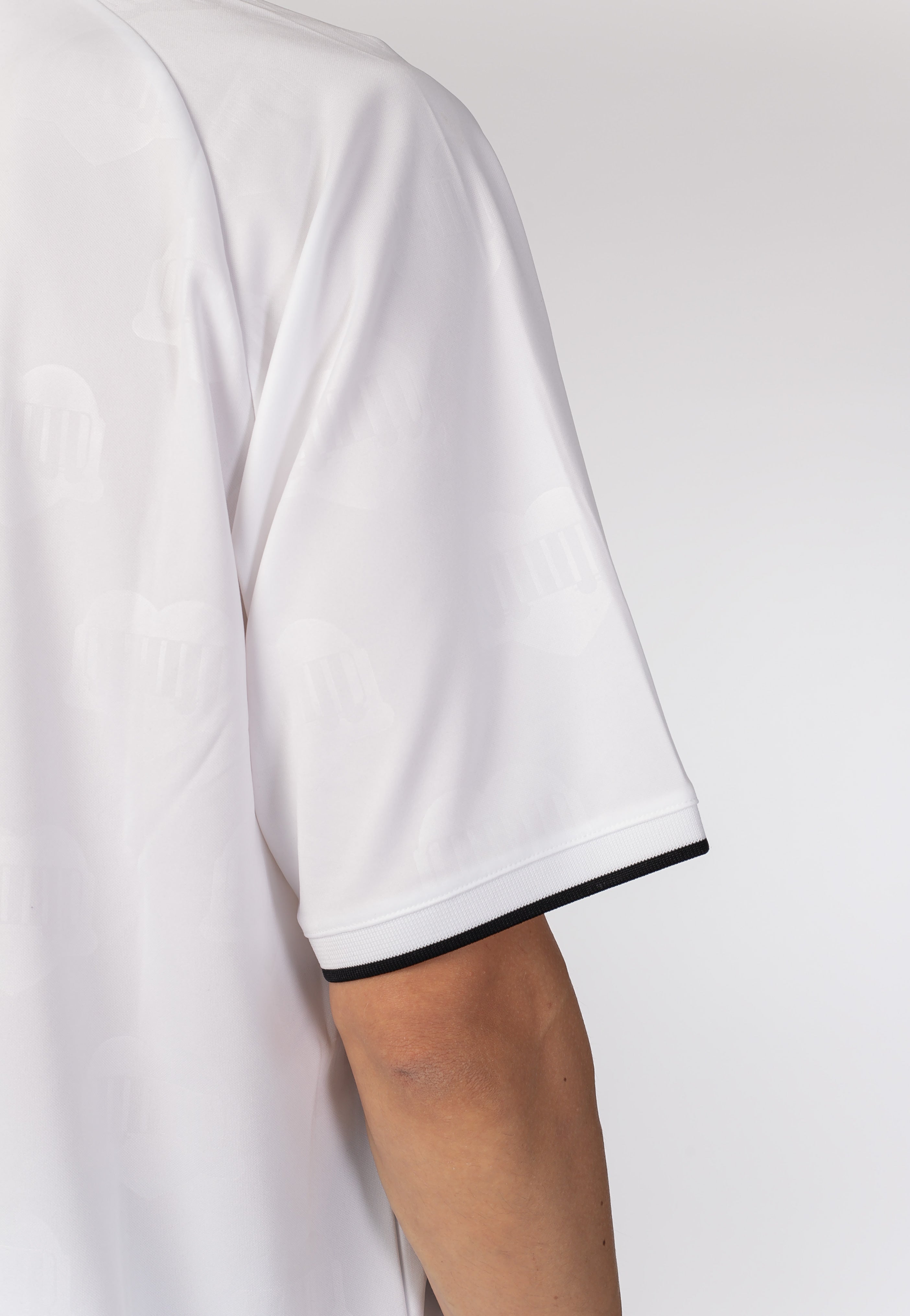 Carhartt WIP - Terrace Football Heart Train Jacquard White - T-Shirt | Men-Image