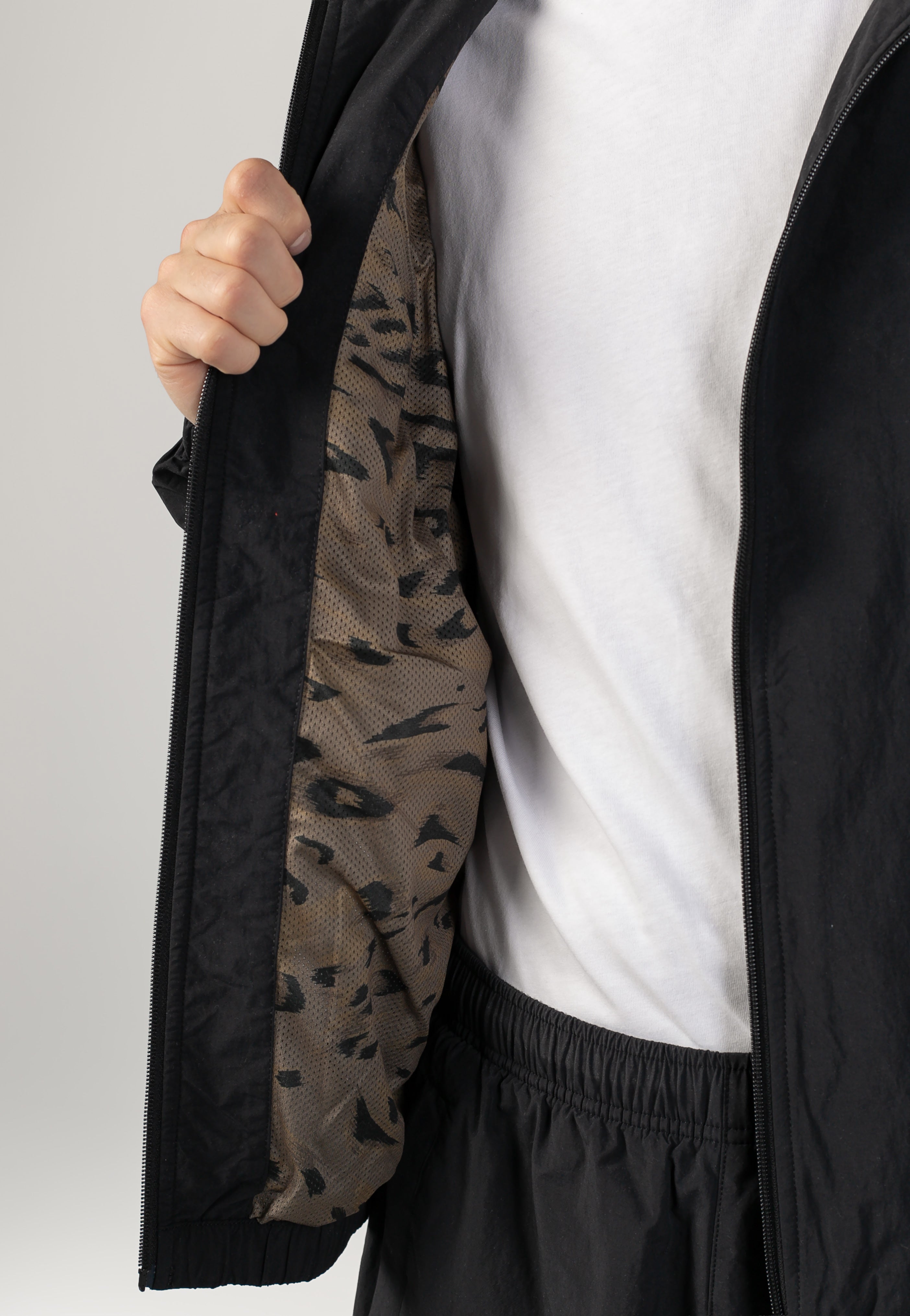 Carhartt WIP - Travon Black/Wax - Jacket | Men-Image