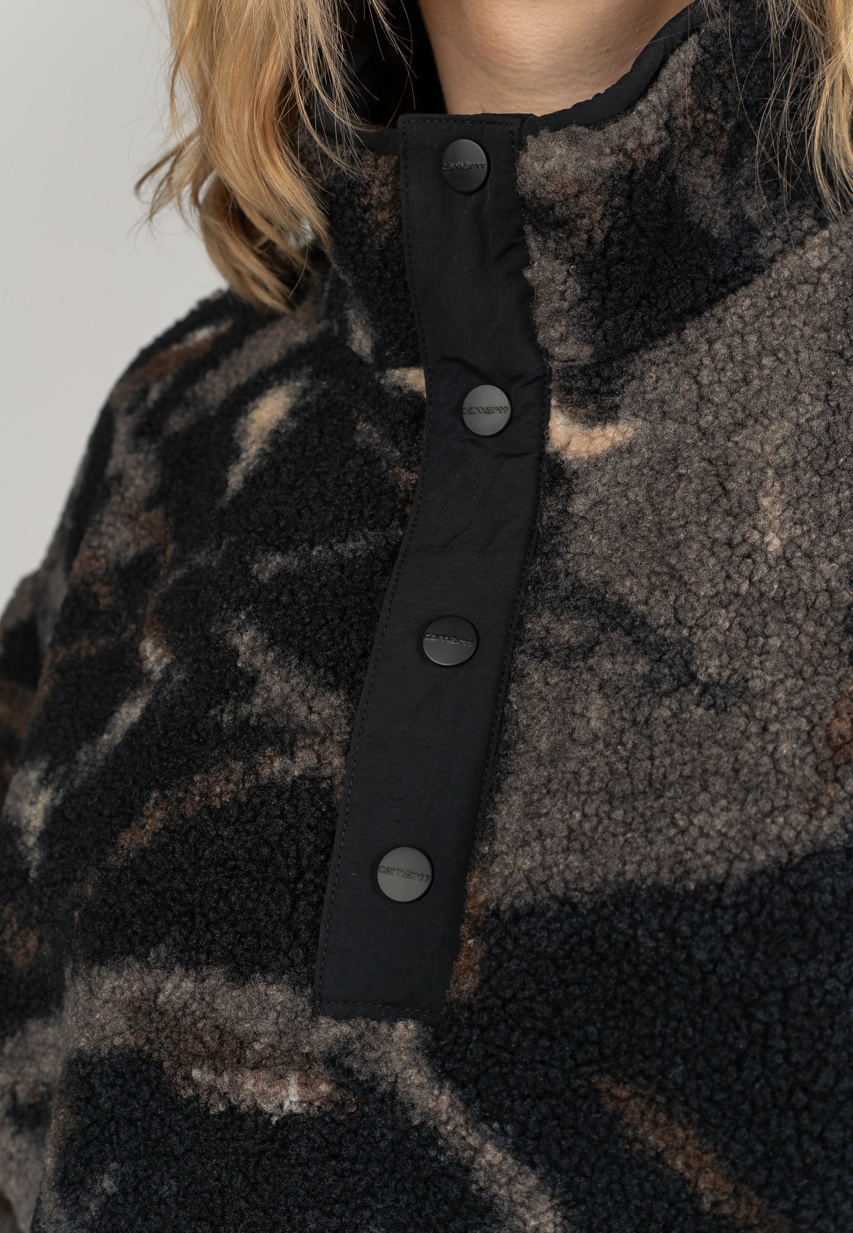 Carhartt WIP - W' Elliot High Neck Liner Camo Feather Tree/Black/Black - Jacket | Women-Image