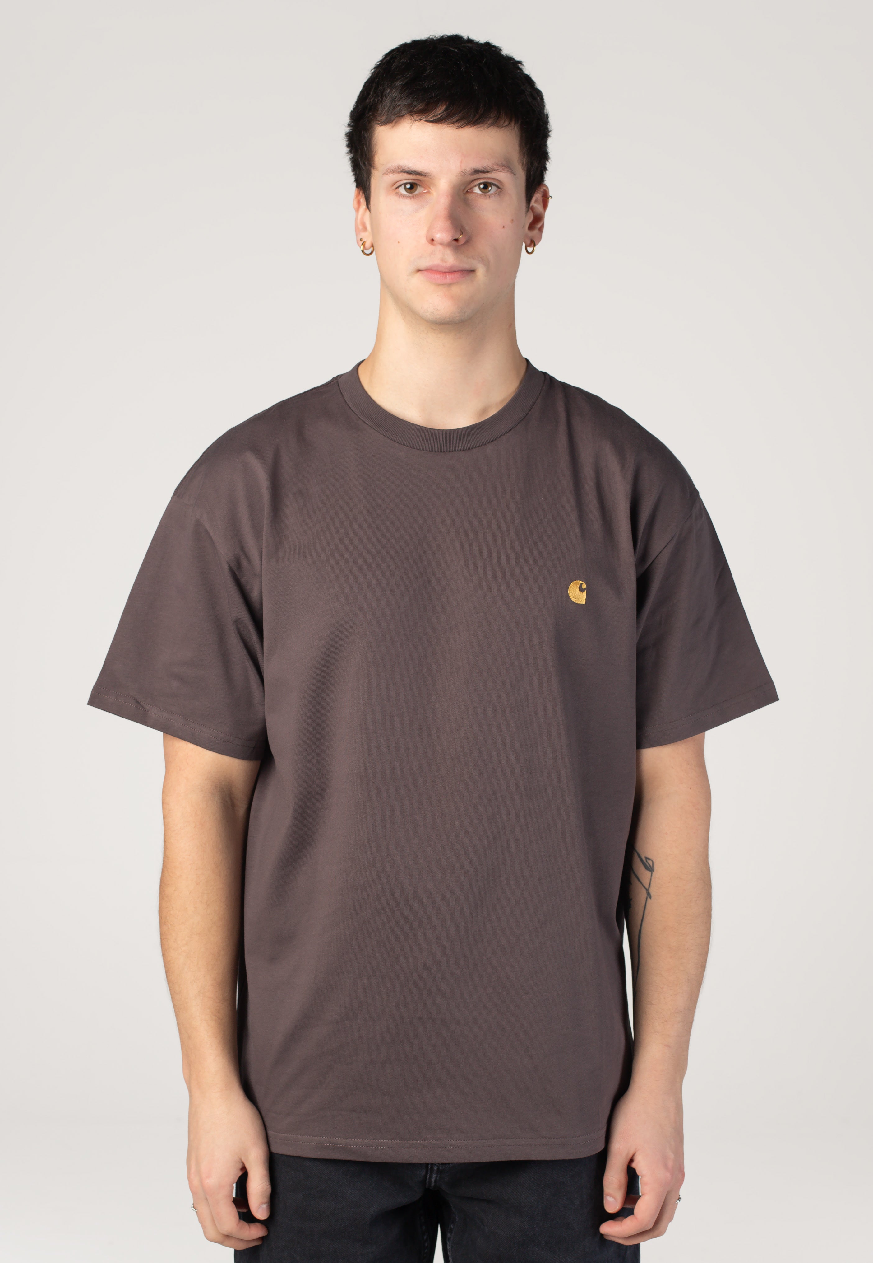 Carhartt WIP - Chase Shale/Gold - T-Shirt | Men-Image