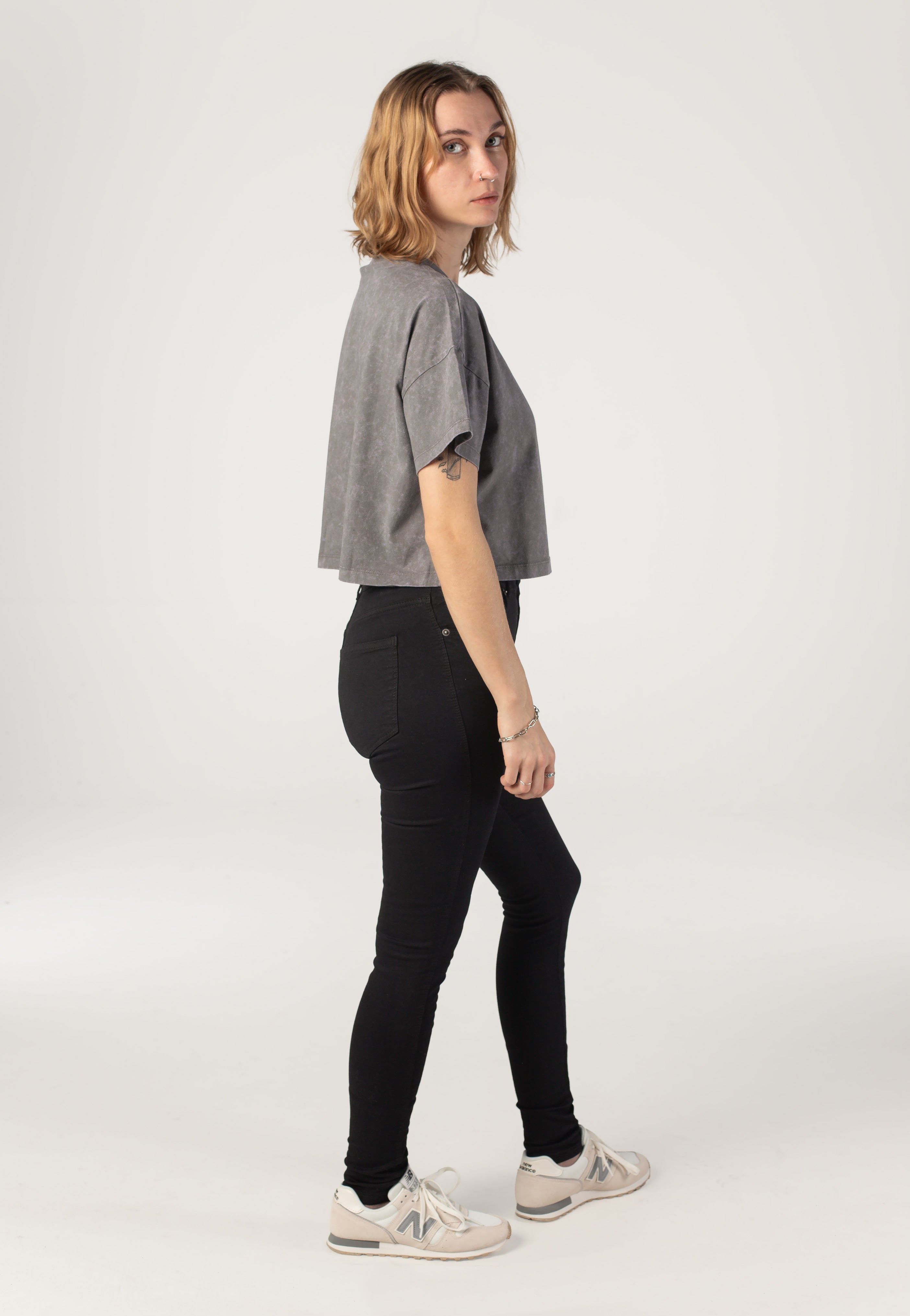 Noisy May - Alena Charcoal Gray Washed - T-Shirt | Women-Image