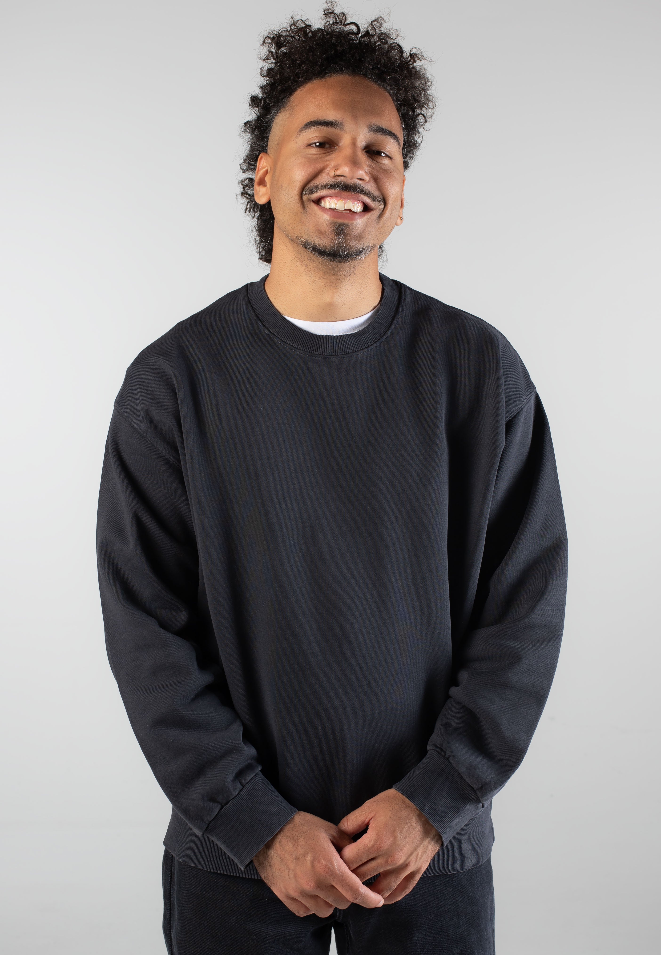 Carhartt WIP - Hudson Black Chalk Wash - Sweater | Men-Image