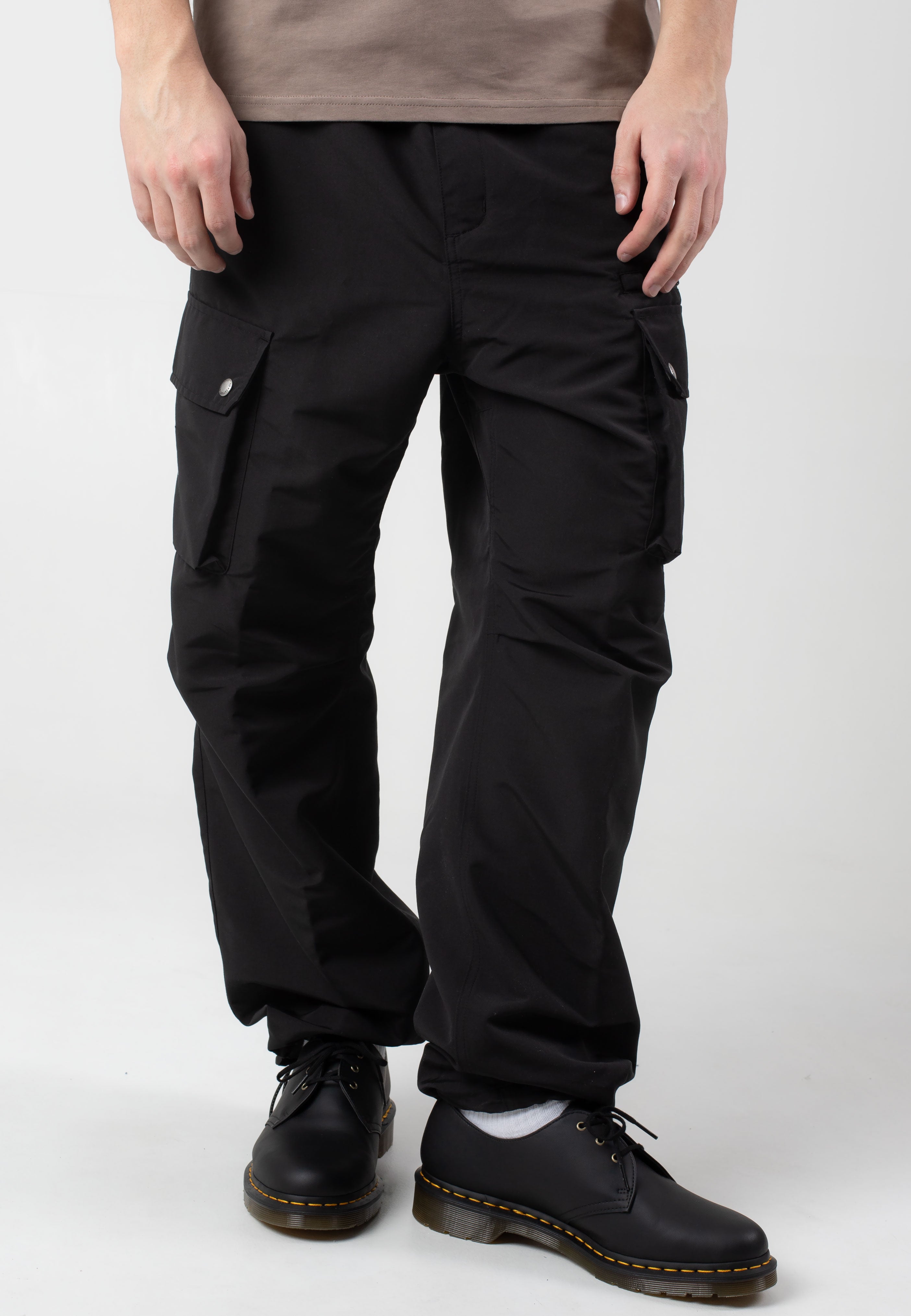 Carhartt WIP - Irwin Black - Pants | Men-Image