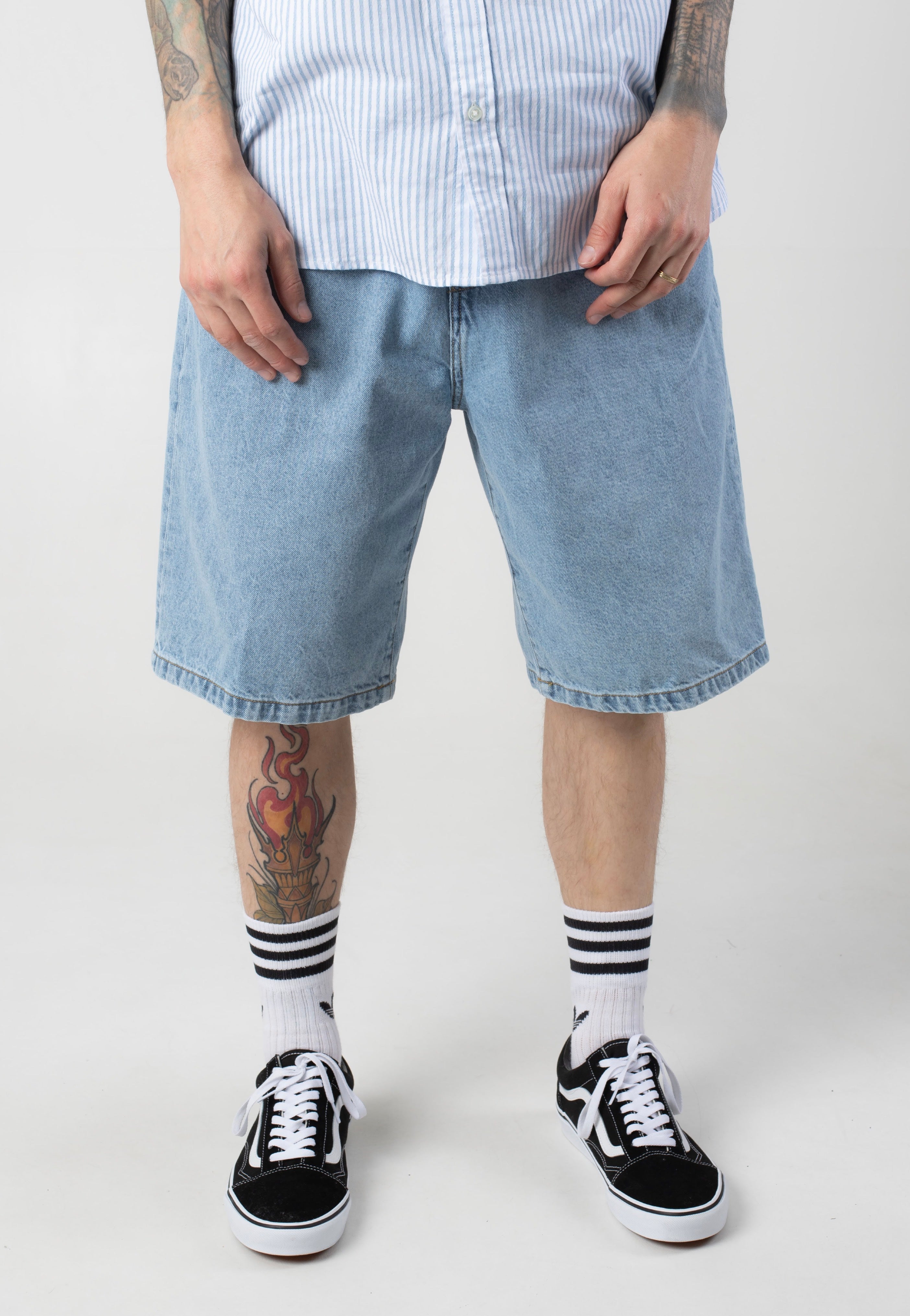 Carhartt WIP - Landon Blue Bleached - Shorts | Men-Image