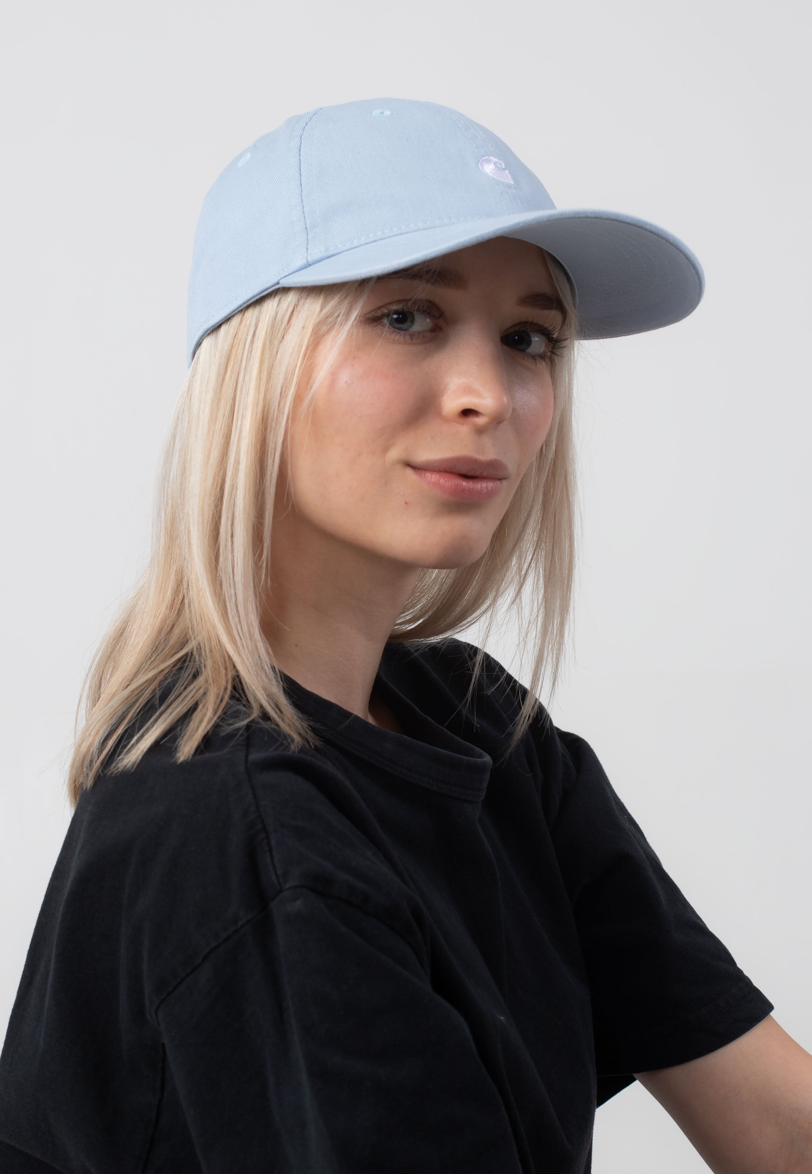 Carhartt WIP - Madison Logo Blue Fog/White - Cap | Neutral-Image