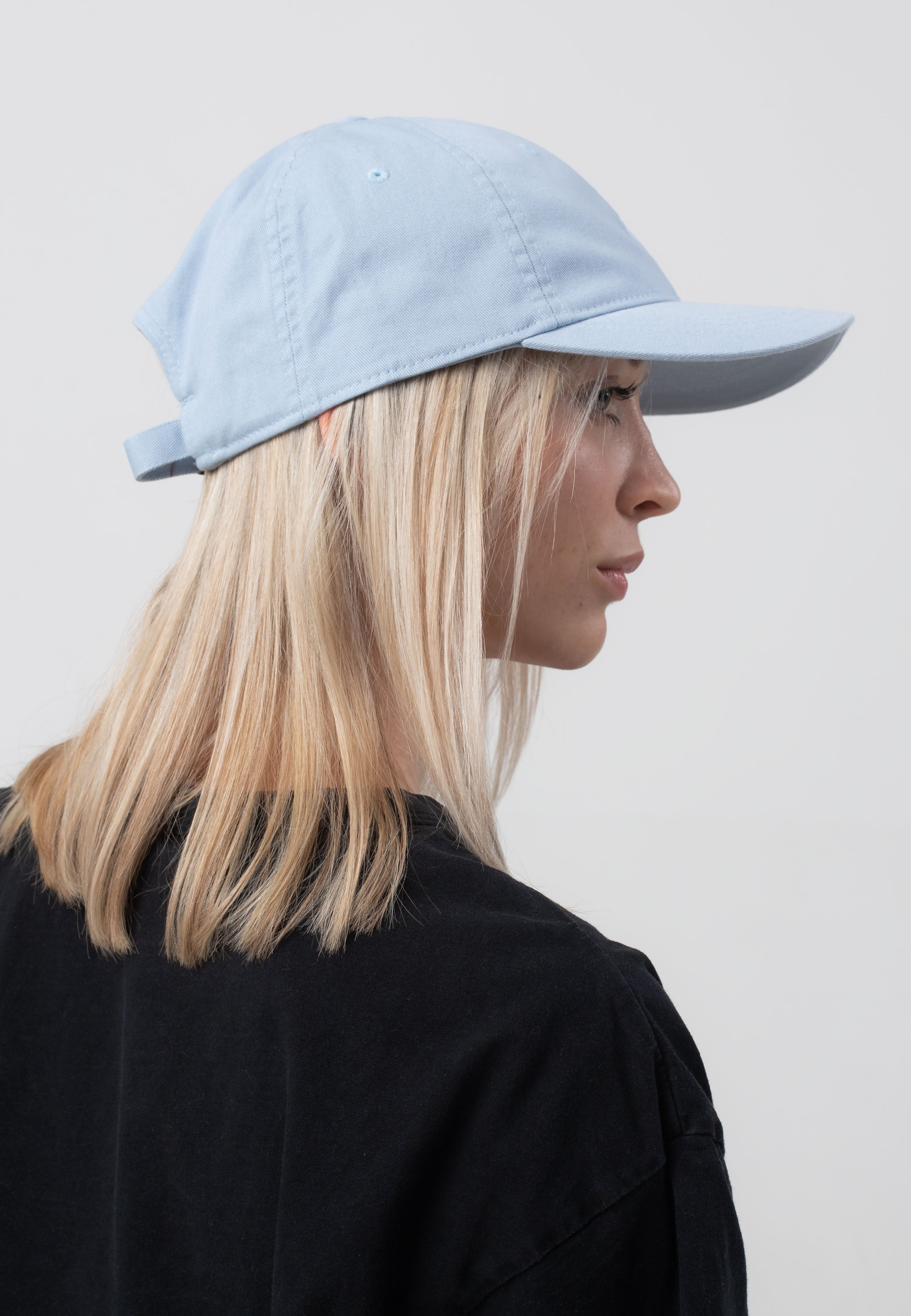 Carhartt WIP - Madison Logo Blue Fog/White - Cap | Neutral-Image