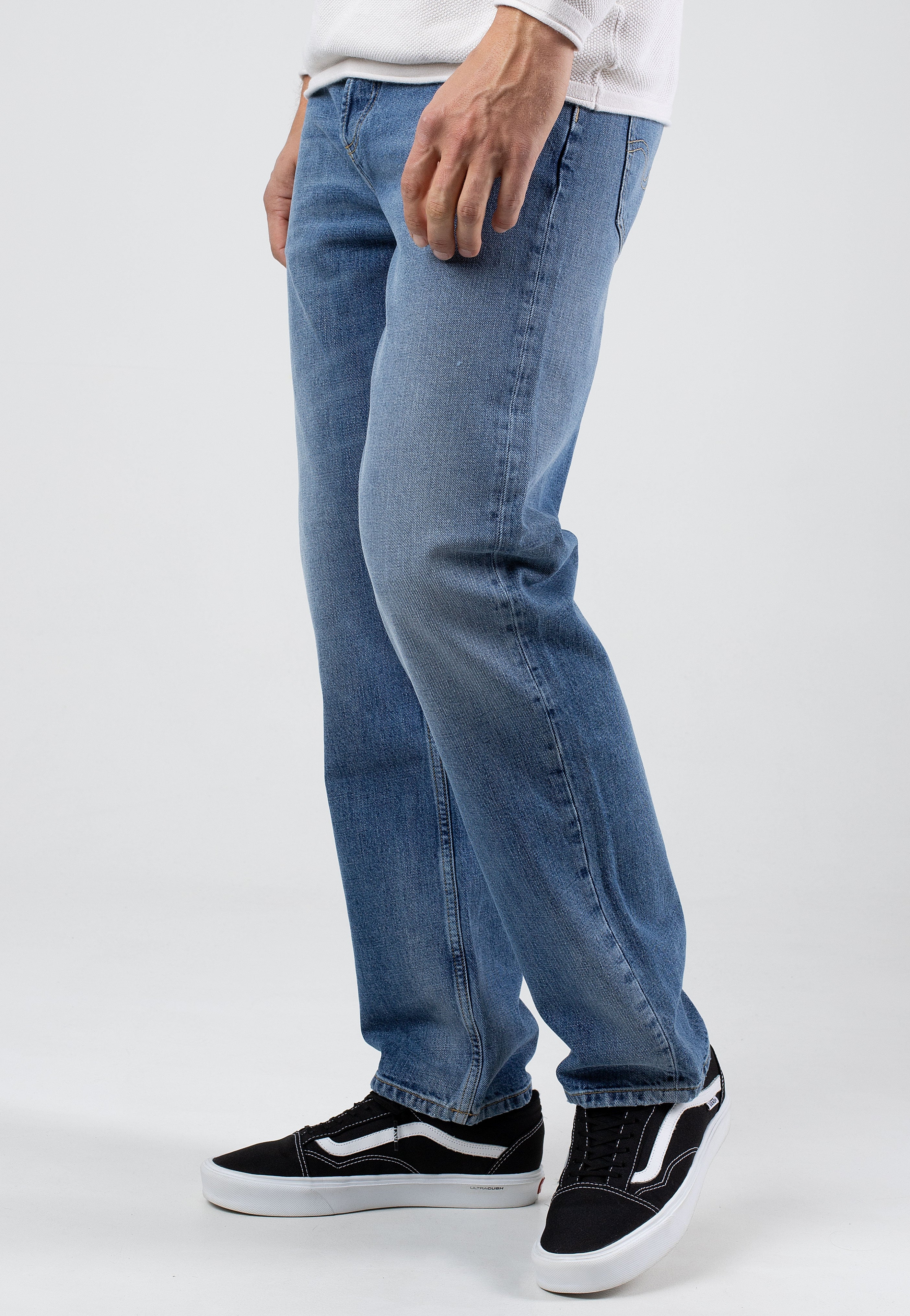 Carhartt WIP - Marlow Worn Bleached Blue - Jeans | Men-Image