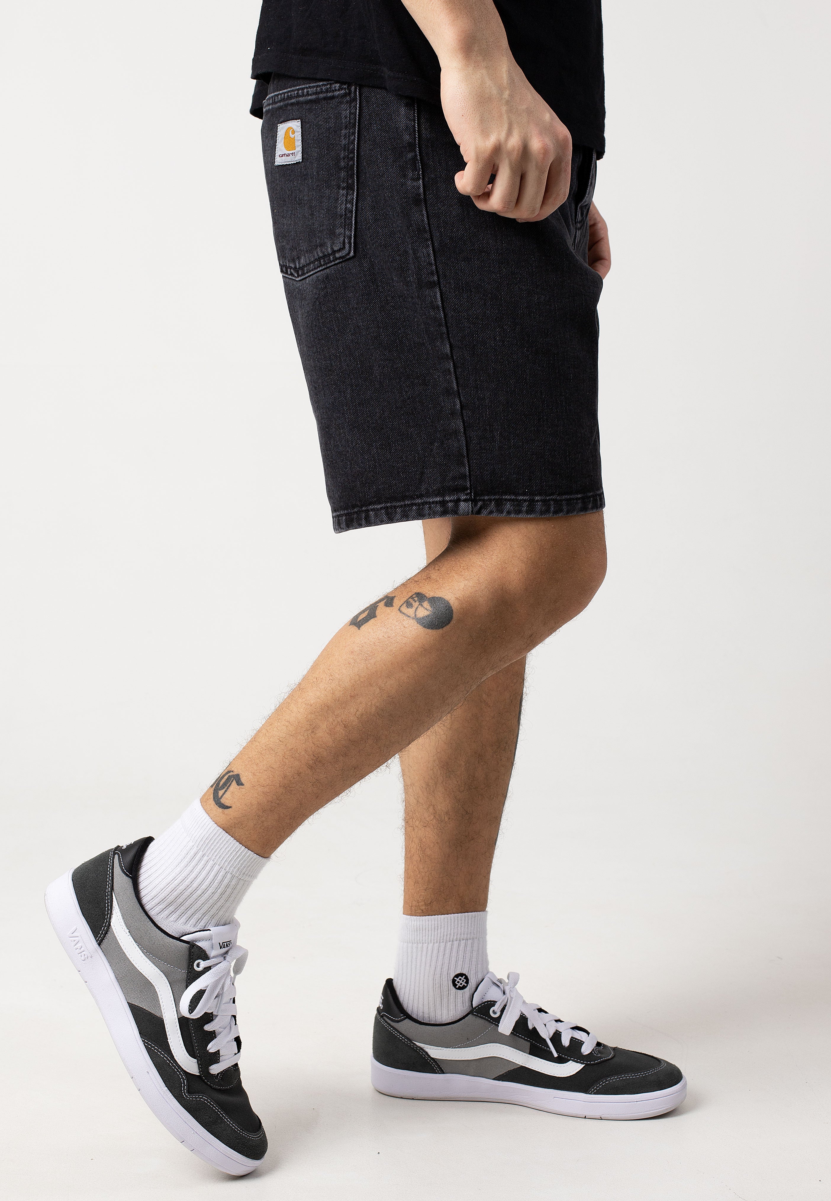 Carhartt WIP - Newel Stone Washed Black - Shorts | Men-Image