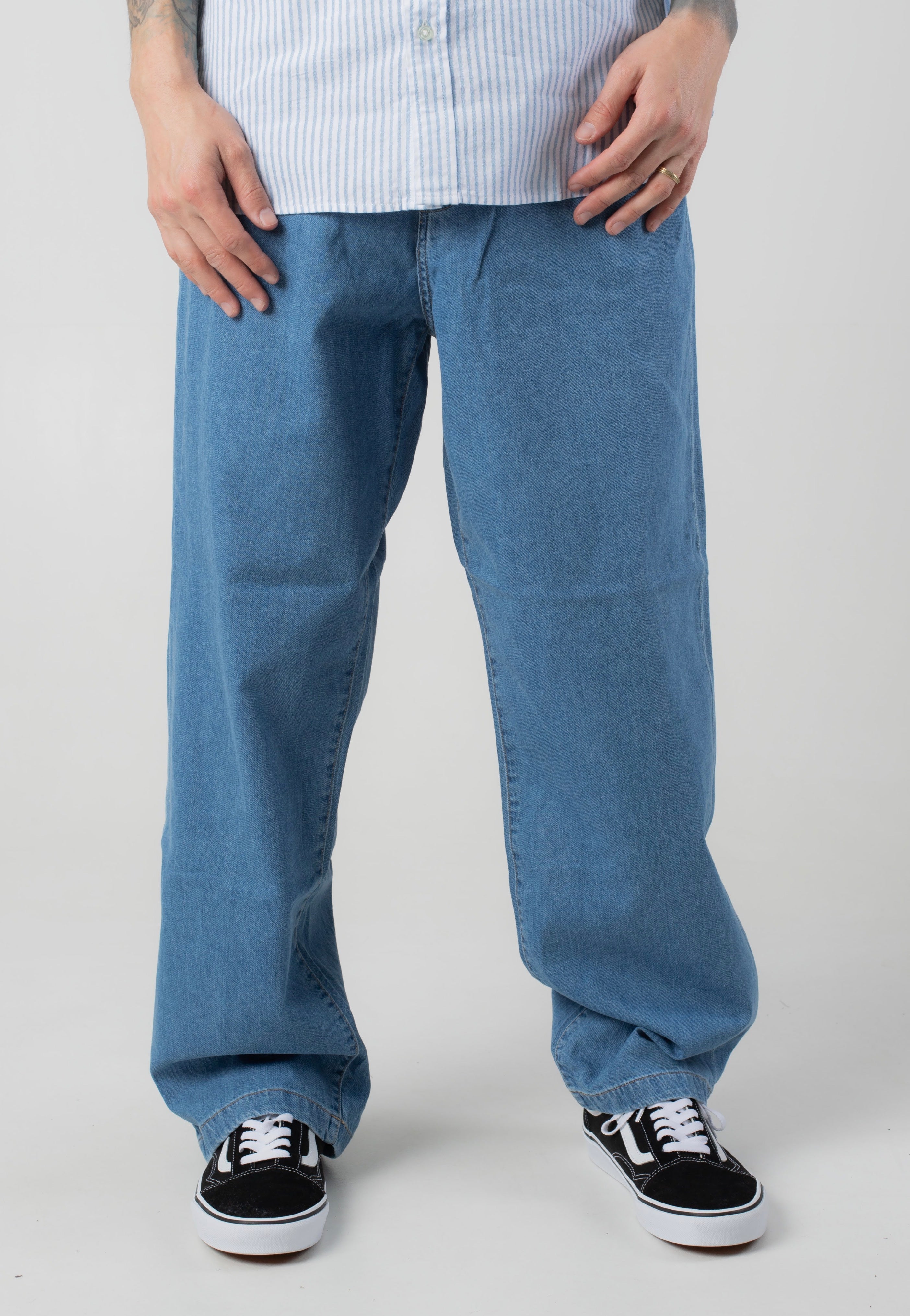 Carhartt WIP - Lucas Bleached Blue - Pants | Men-Image