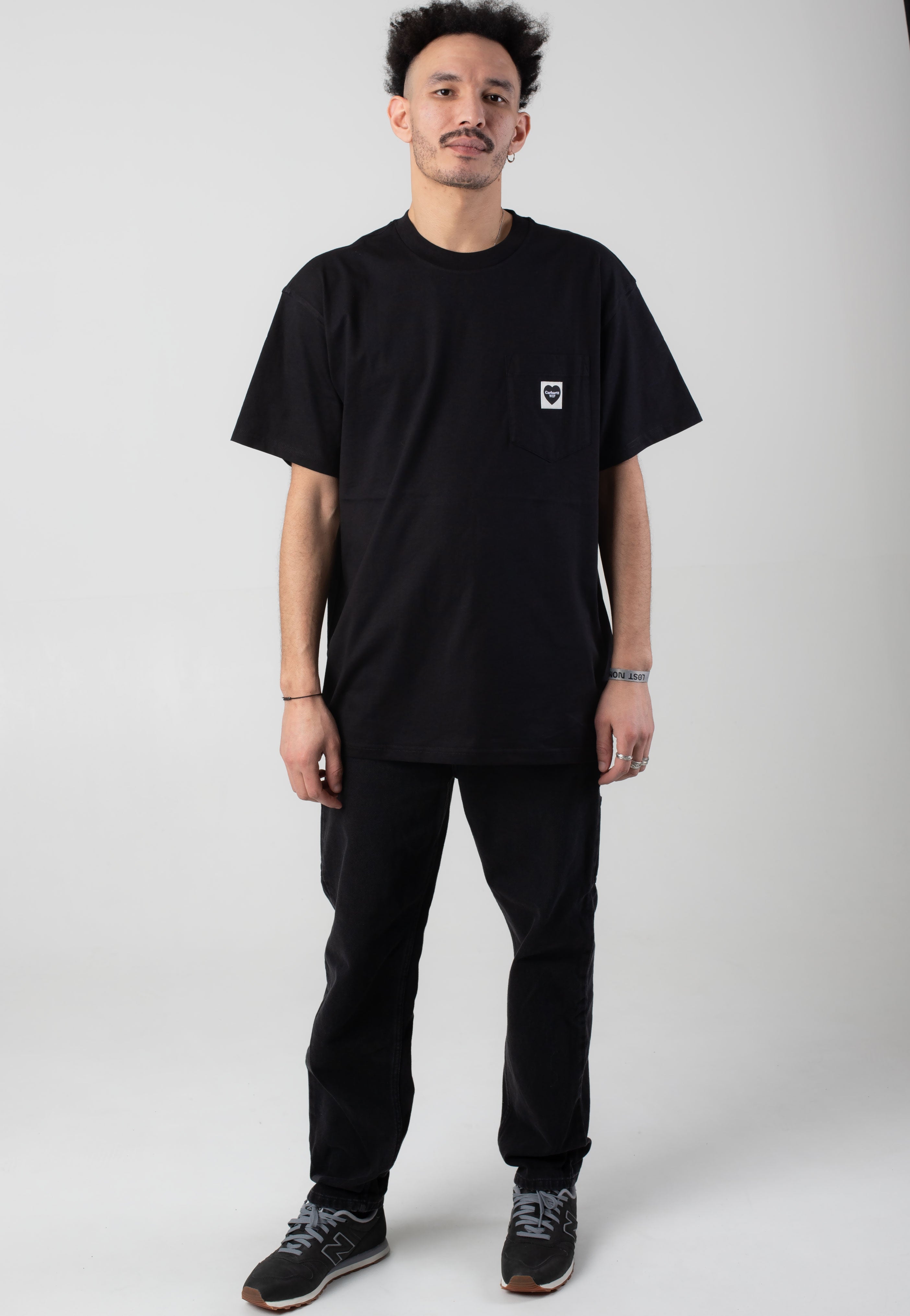 Carhartt WIP - Pocket Heart Black/Black - T-Shirt | Men-Image
