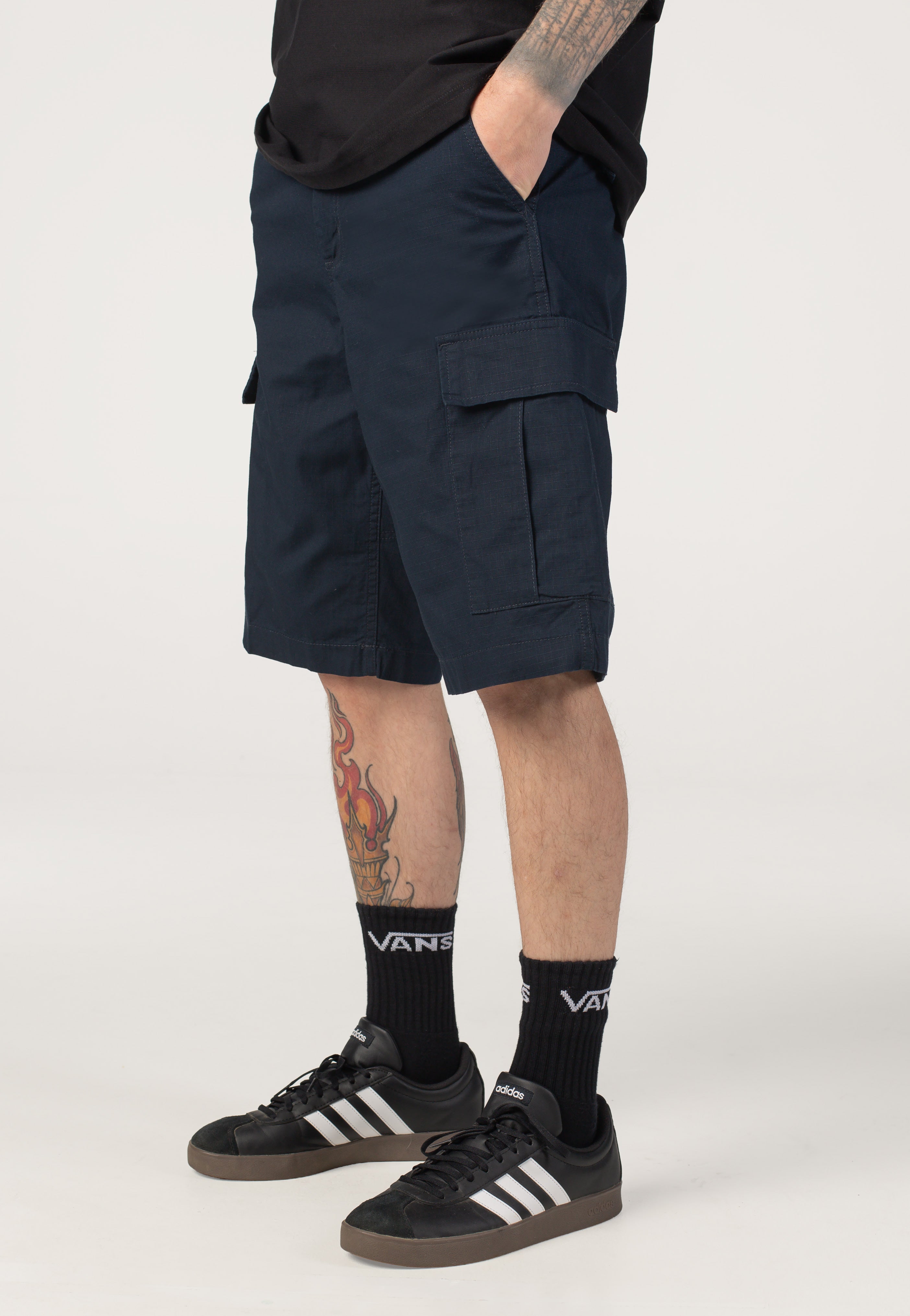 Carhartt WIP - Regular Cargo Rinsed Deep Night - Shorts | Men-Image