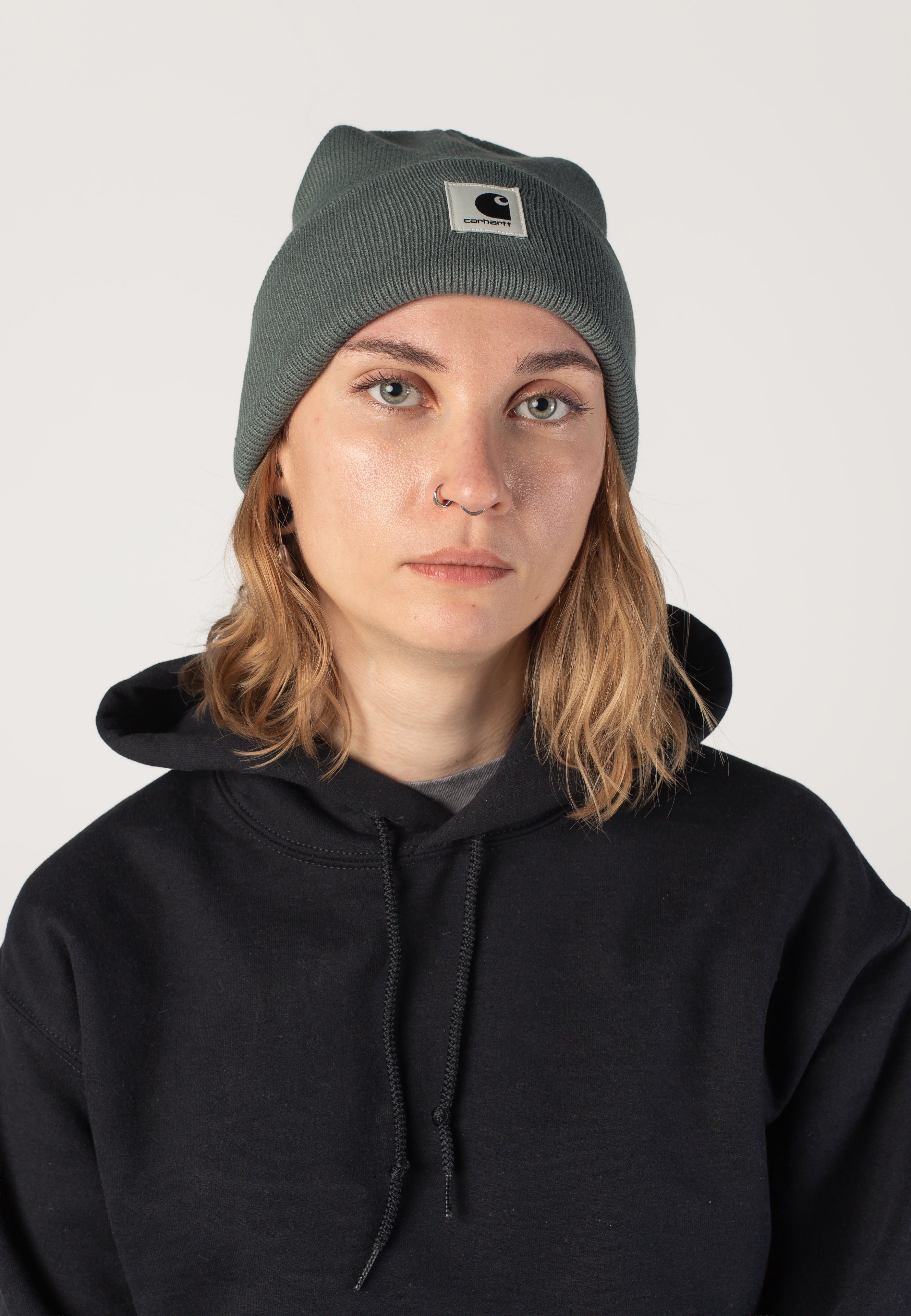 Carhartt WIP - W' Ashley Velvet Green - Beanie | Neutral-Image