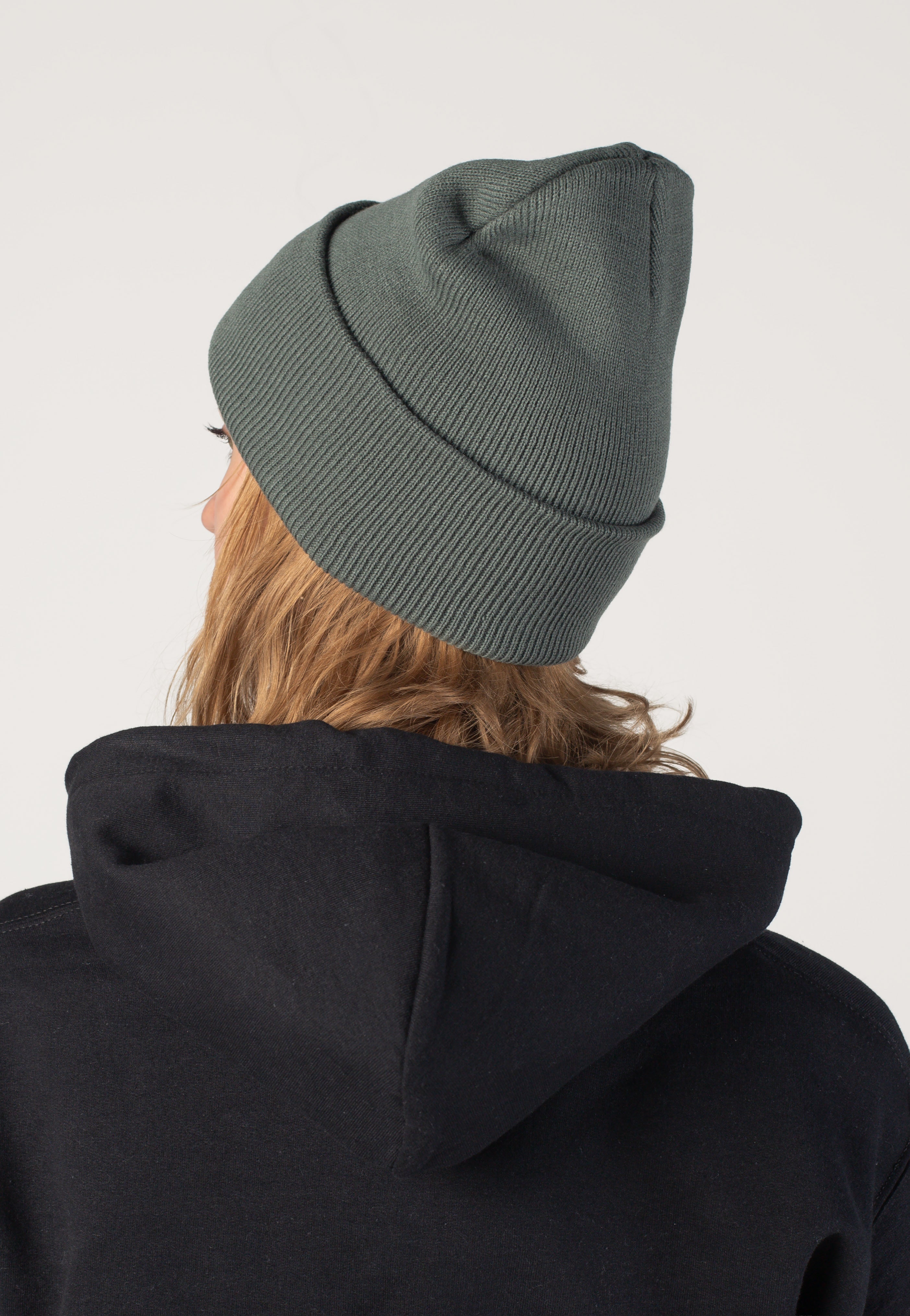 Carhartt WIP - W' Ashley Velvet Green - Beanie | Neutral-Image