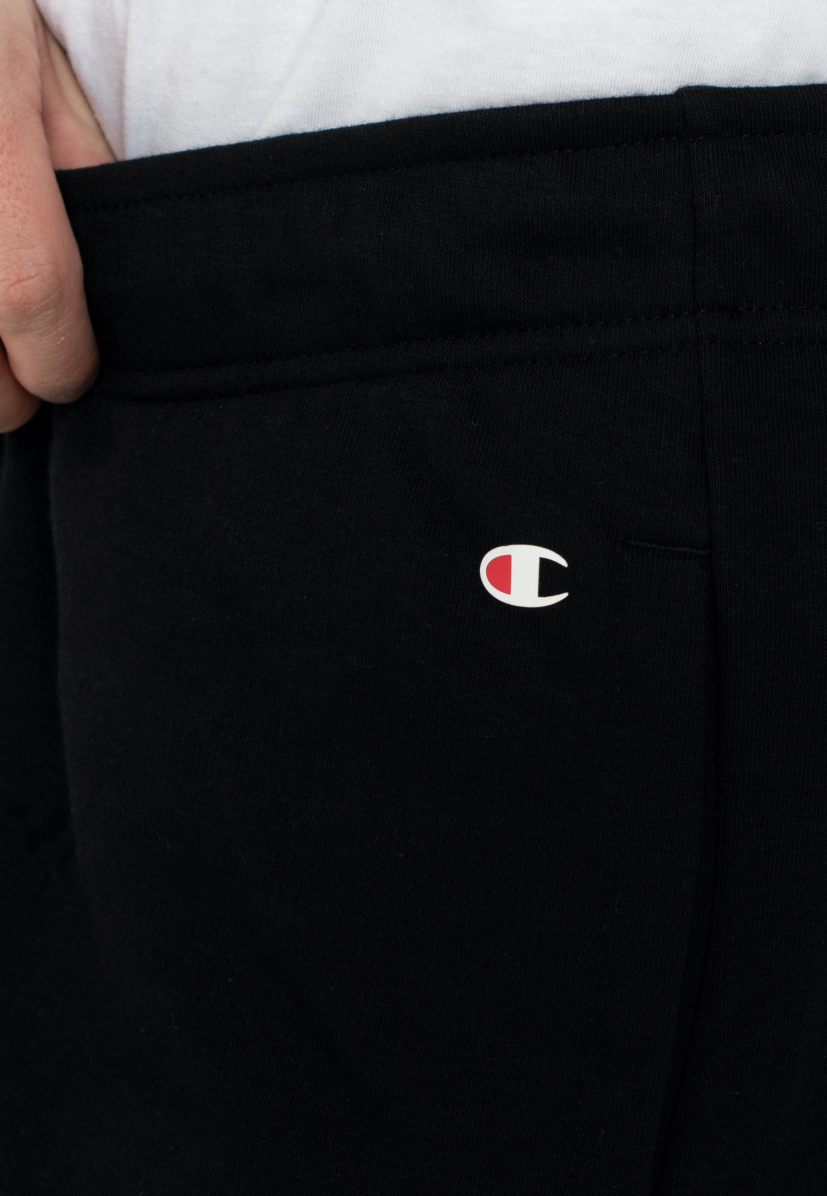 Champion - Cargo Bermuda Black Beauty - Shorts | Men-Image