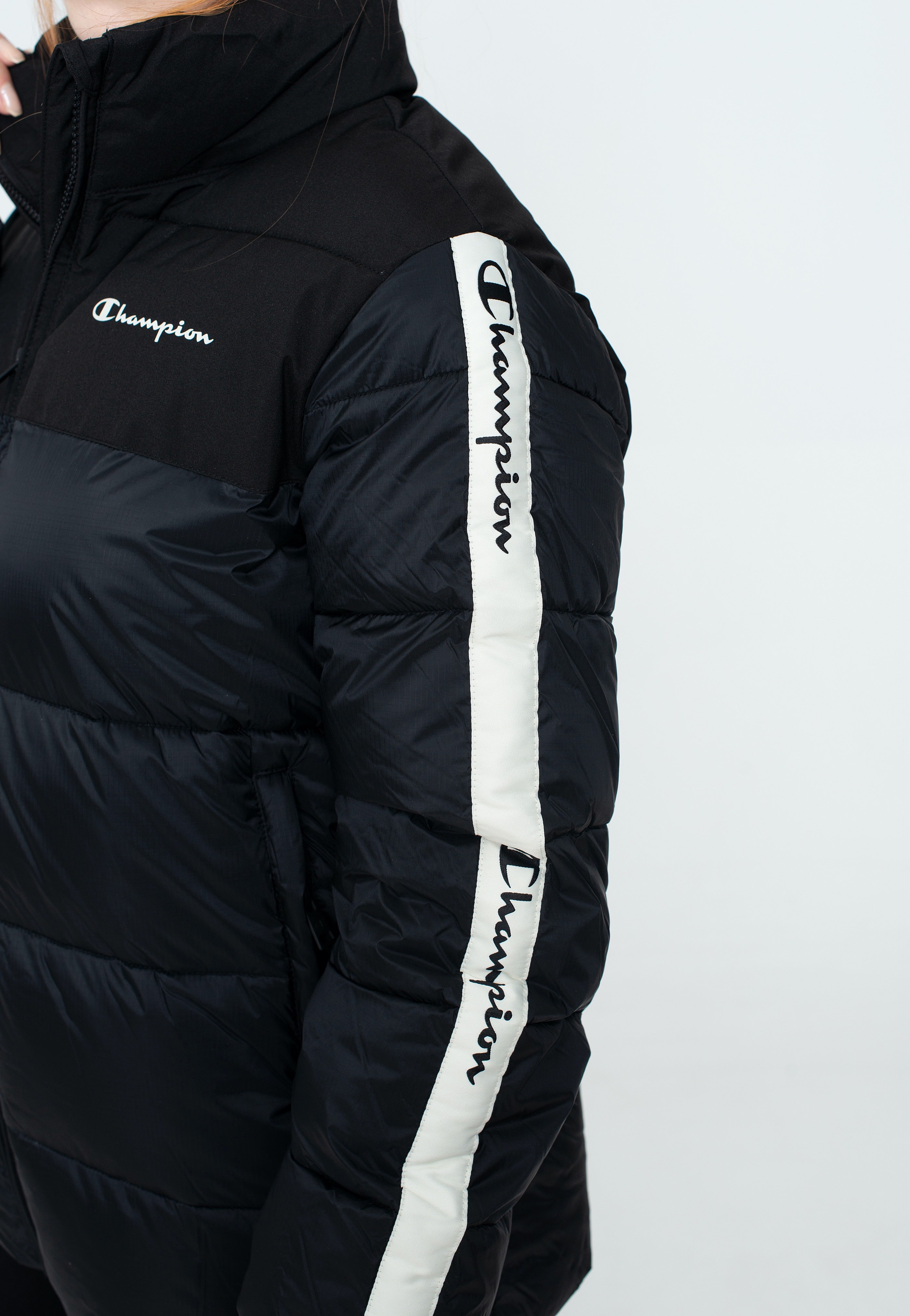 Champion - Polyfilled Black Beauty - Jacket | Women-Image