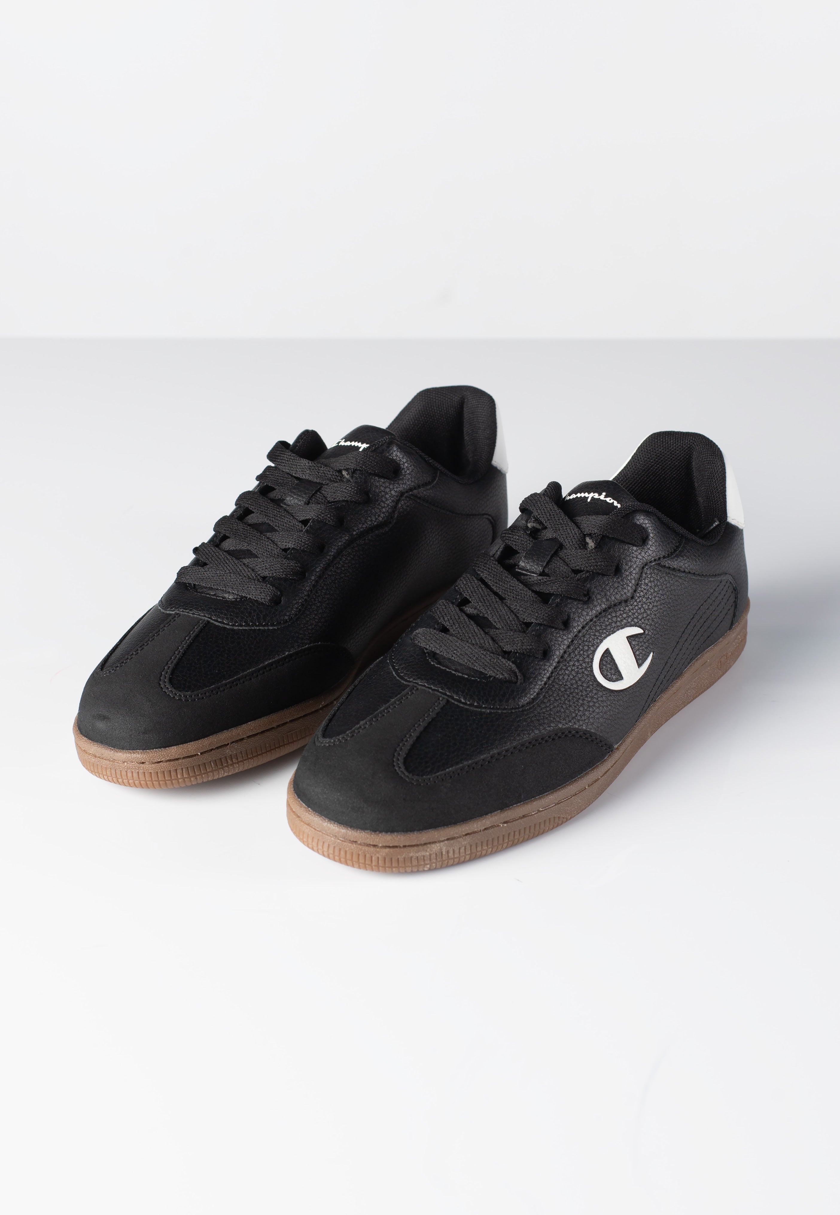 Champion - Prestige Mix Material Low Cut NBK/WHT - Shoes | Men-Image