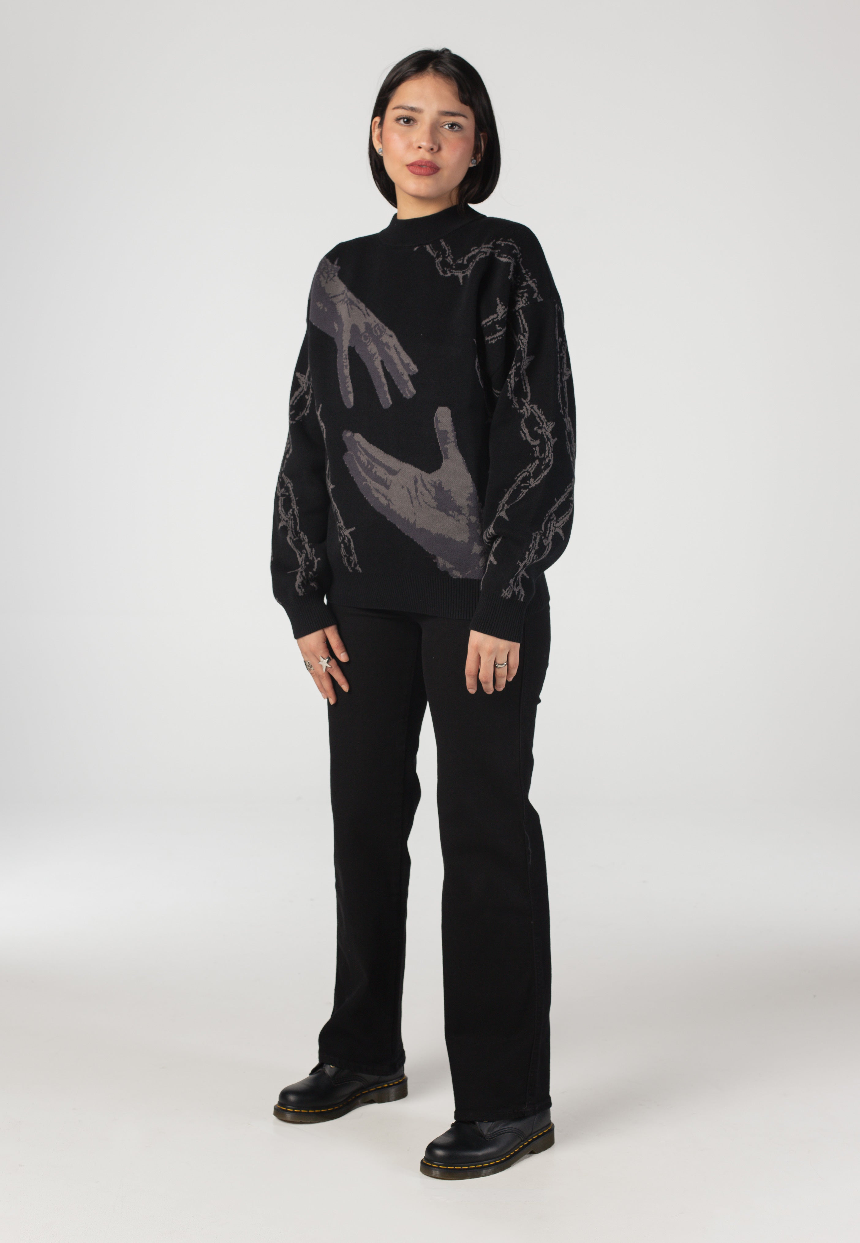 Chet Rock - Break Free Hand Black - Pullover | Women-Image