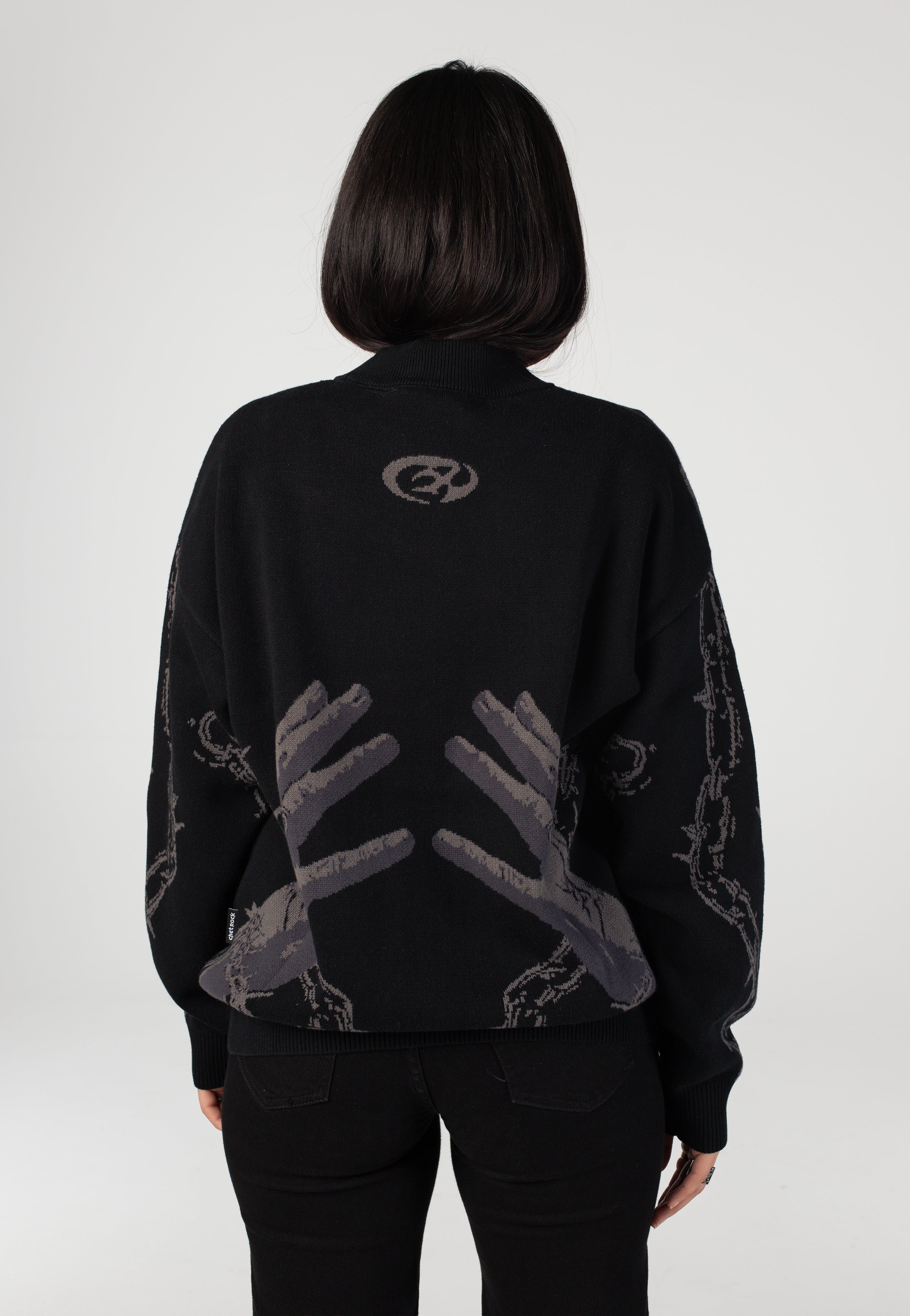 Chet Rock - Break Free Hand Black - Pullover | Women-Image