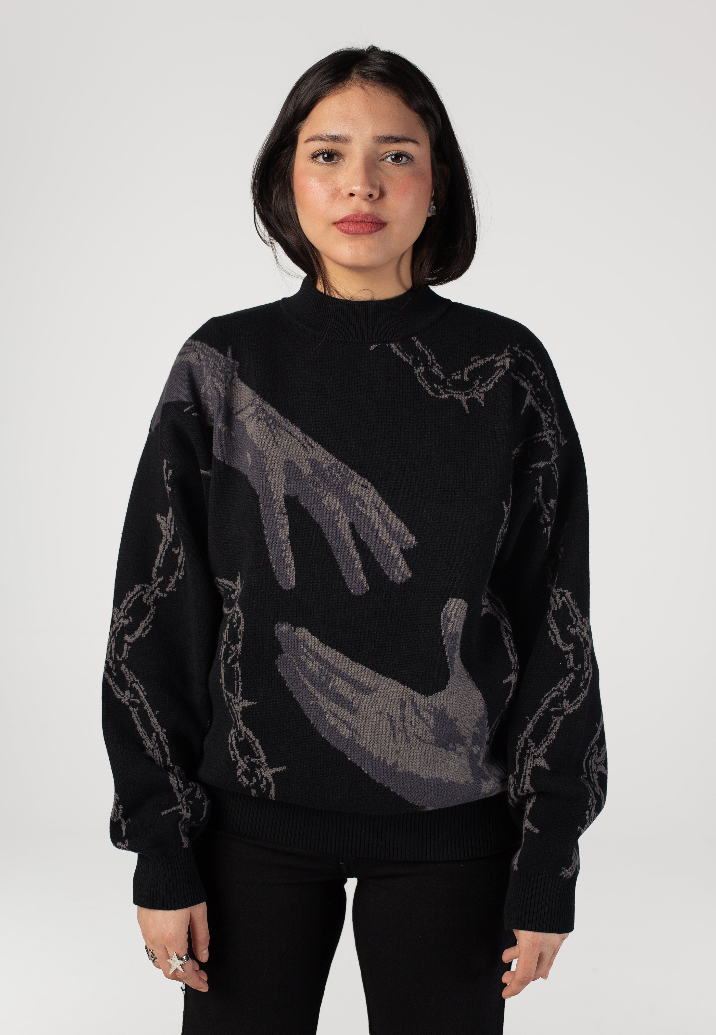 Chet Rock - Break Free Hand Black - Pullover | Women-Image