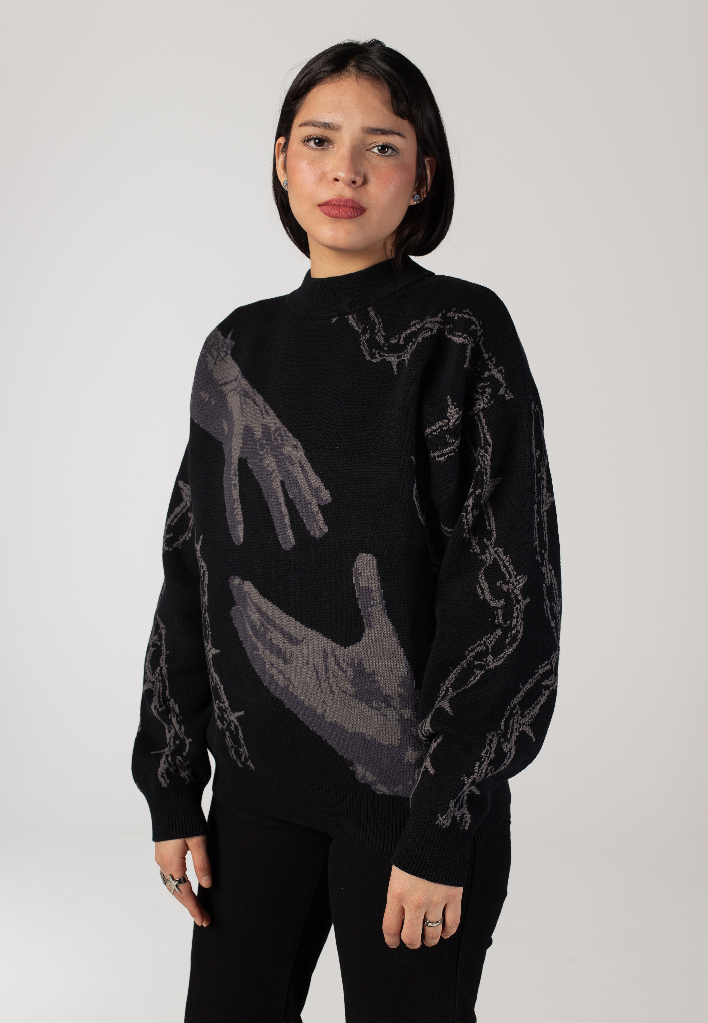 Chet Rock - Break Free Hand Black - Pullover | Women-Image